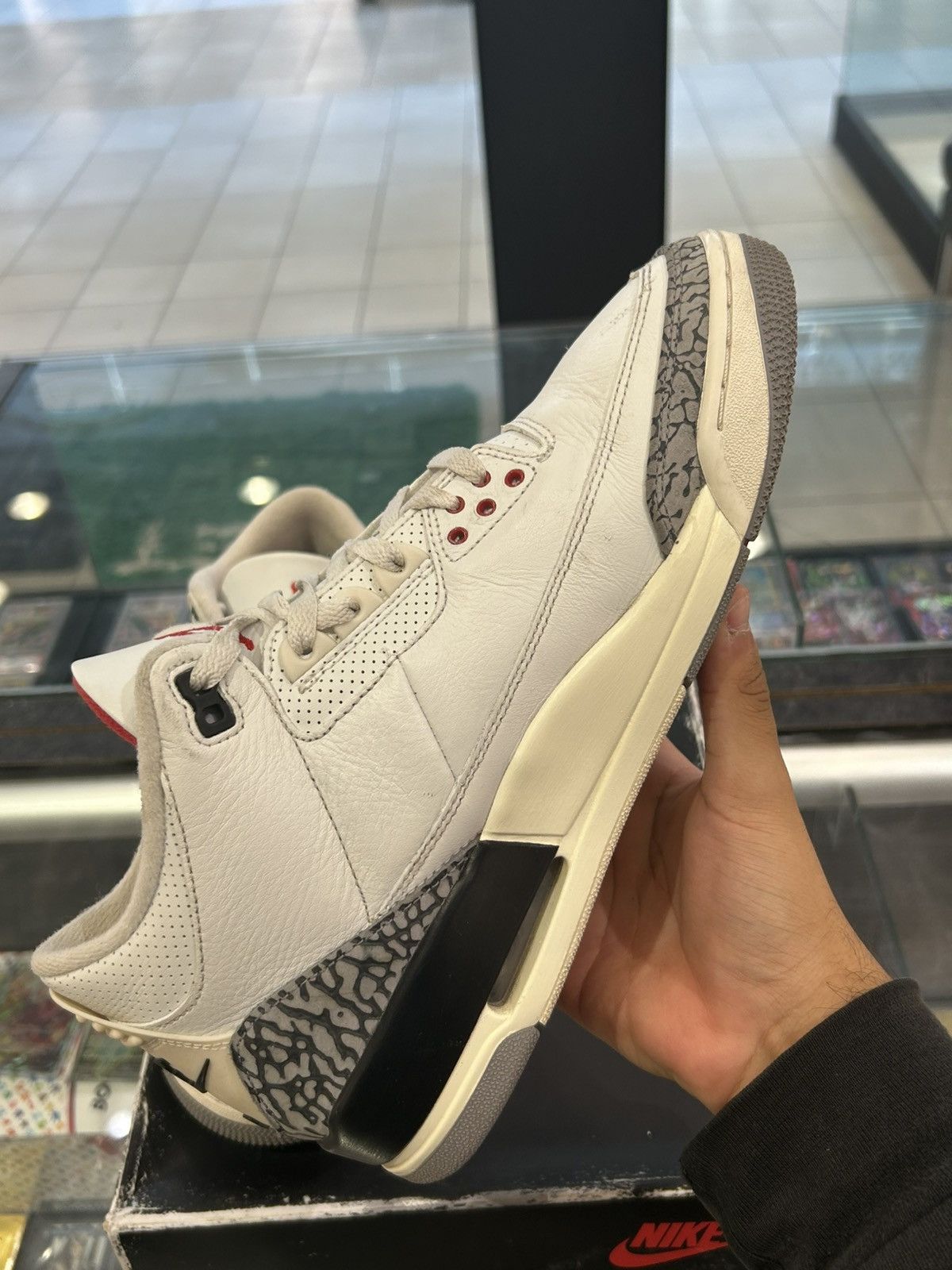 Jordan Brand Jordan 3 white cement reimagine Size US 10 / EU 43 - 4 Thumbnail