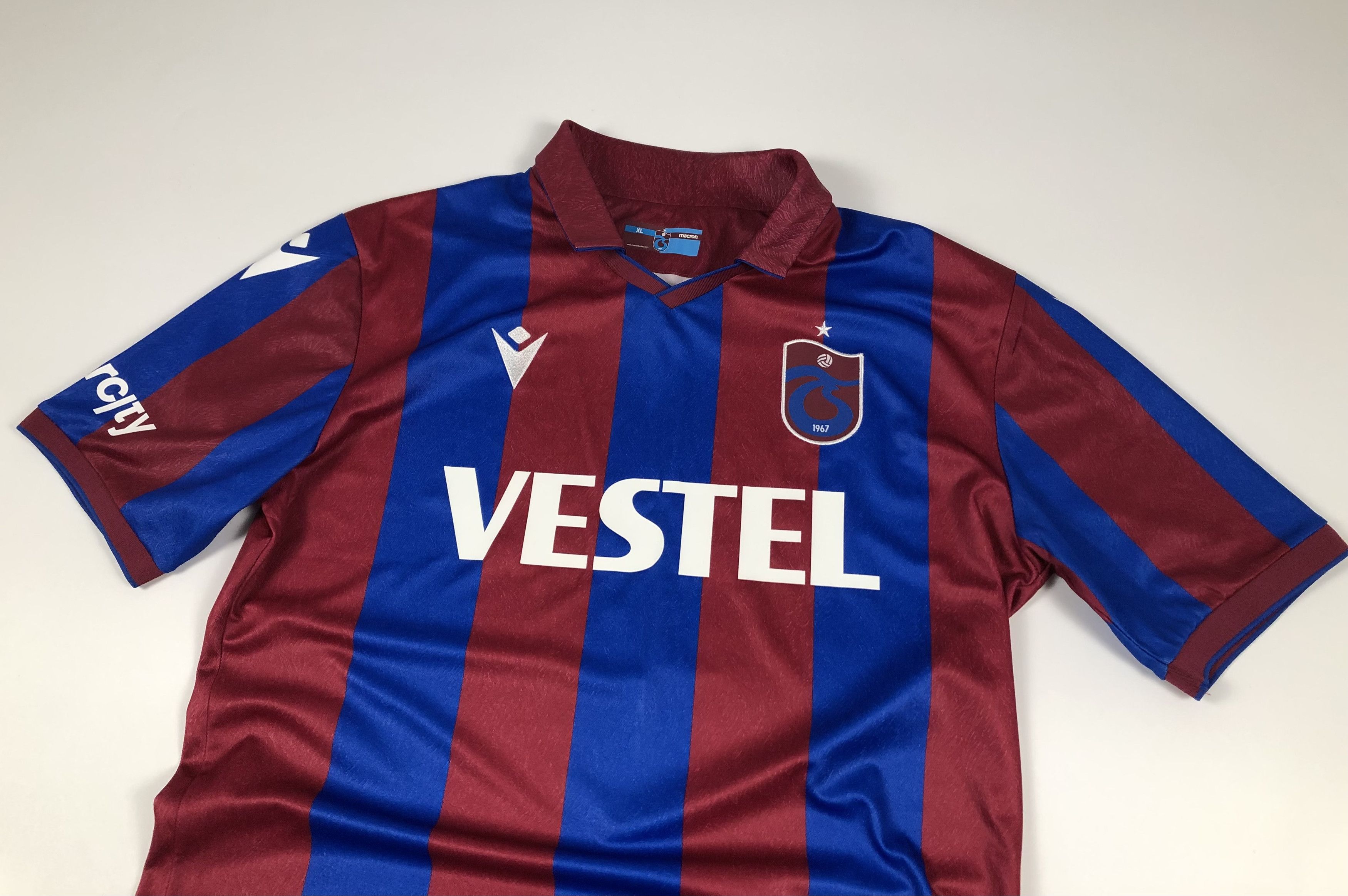 Macron Macron Trabzonspor 2020-2021 Home Soccer Jersey Size US XL / EU 56 / 4 - 2 Thumbnail