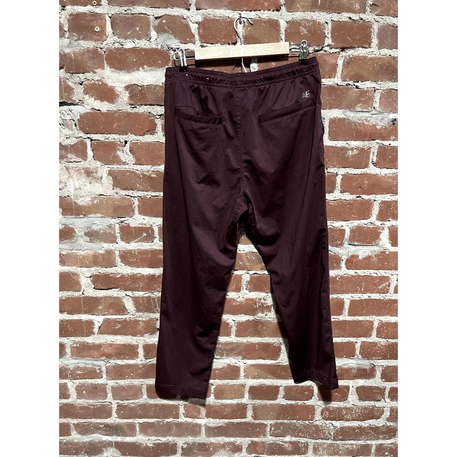 American Eagle Outfitters American Eagle Outfitters Mens Red Athletic Sweatpants Drawstring Size M Pants Regular Athletic Ankle Red Mens Size US 31 - 2 Thumbnail