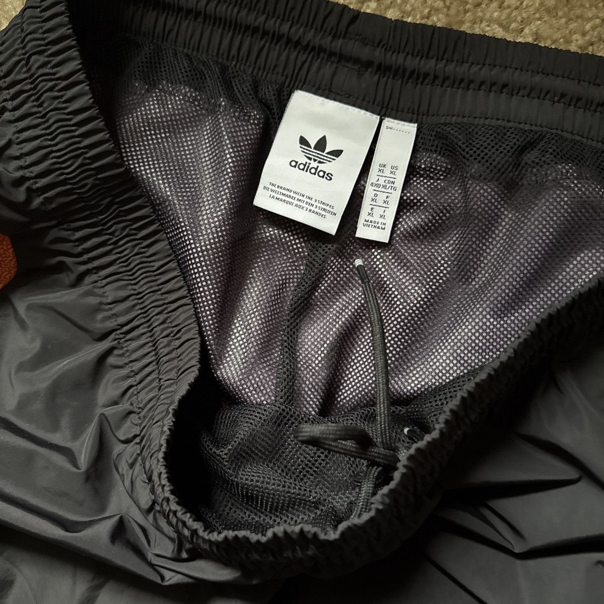 Adidas Adidas track pants Size US 36 / EU 52 - 6 Thumbnail