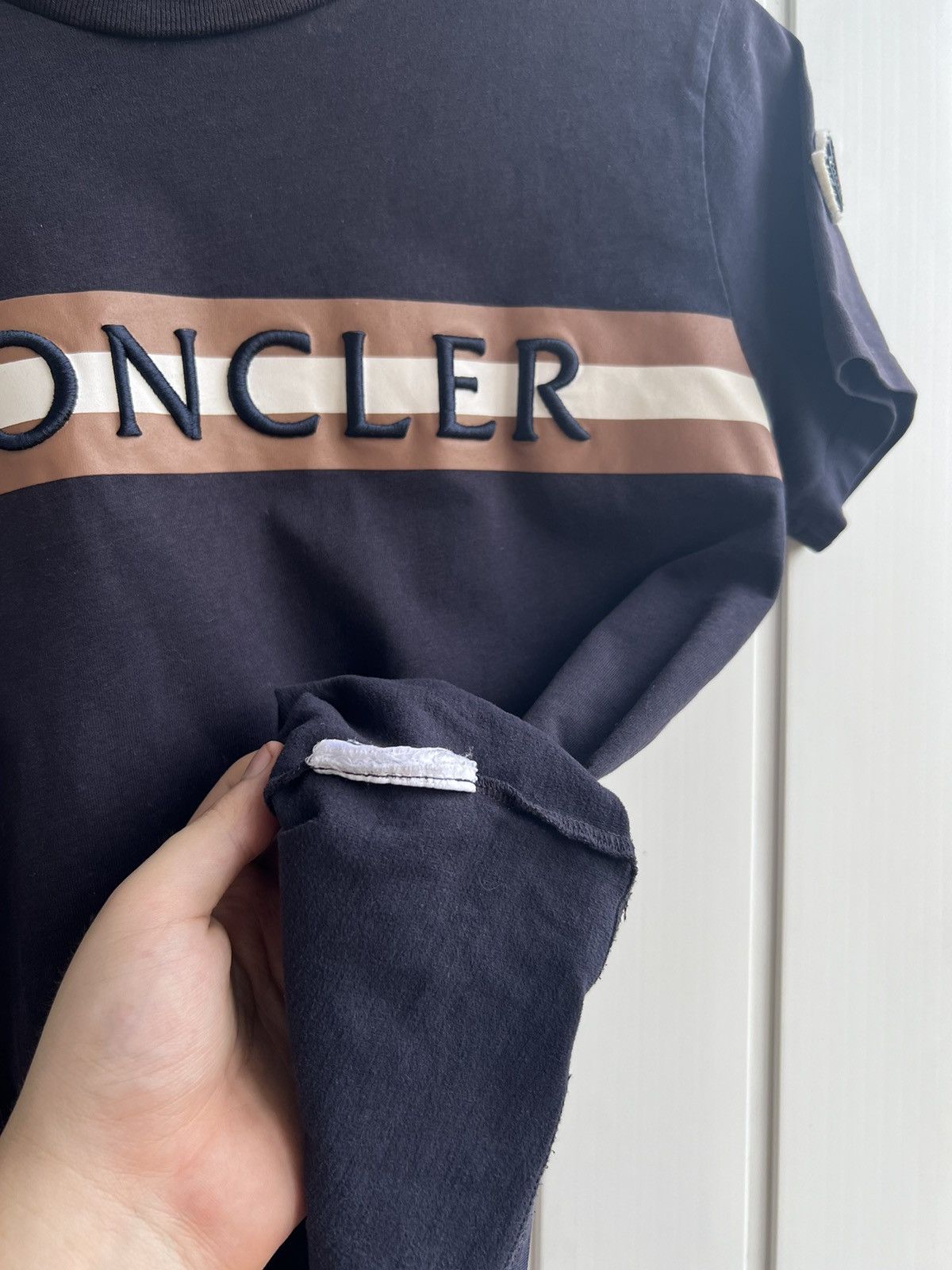 Moncler Moncler Big Logo Tee Size US XS / EU 42 / 0 - 7 Thumbnail