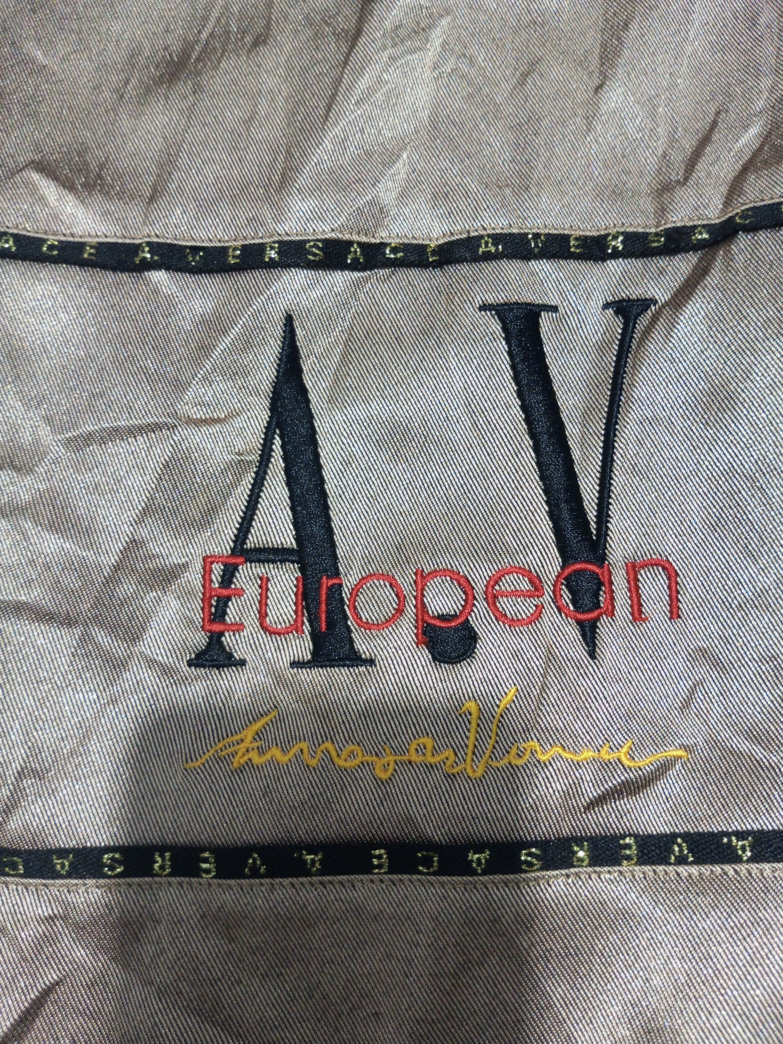 20471120 Vintage A Versace European gold Sweatpants Size US 36 / EU 52 - 3 Thumbnail