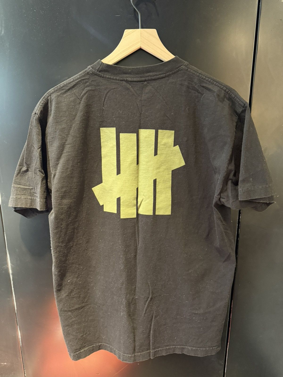Undefeated Undefeated Logo Tee Size US M / EU 48-50 / 2 - 2 Thumbnail