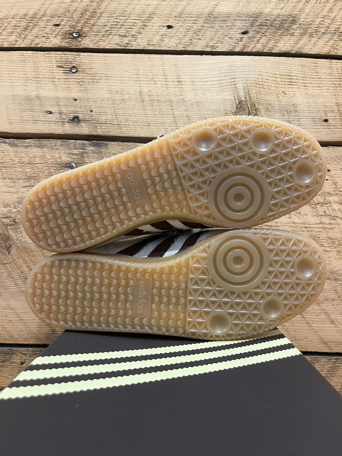 Adidas × Wales Bonner adidas x Wales Bonner Samba Pony Cream White Gum IE0586 Size US 8.5 / EU 41-42 - 5 Thumbnail