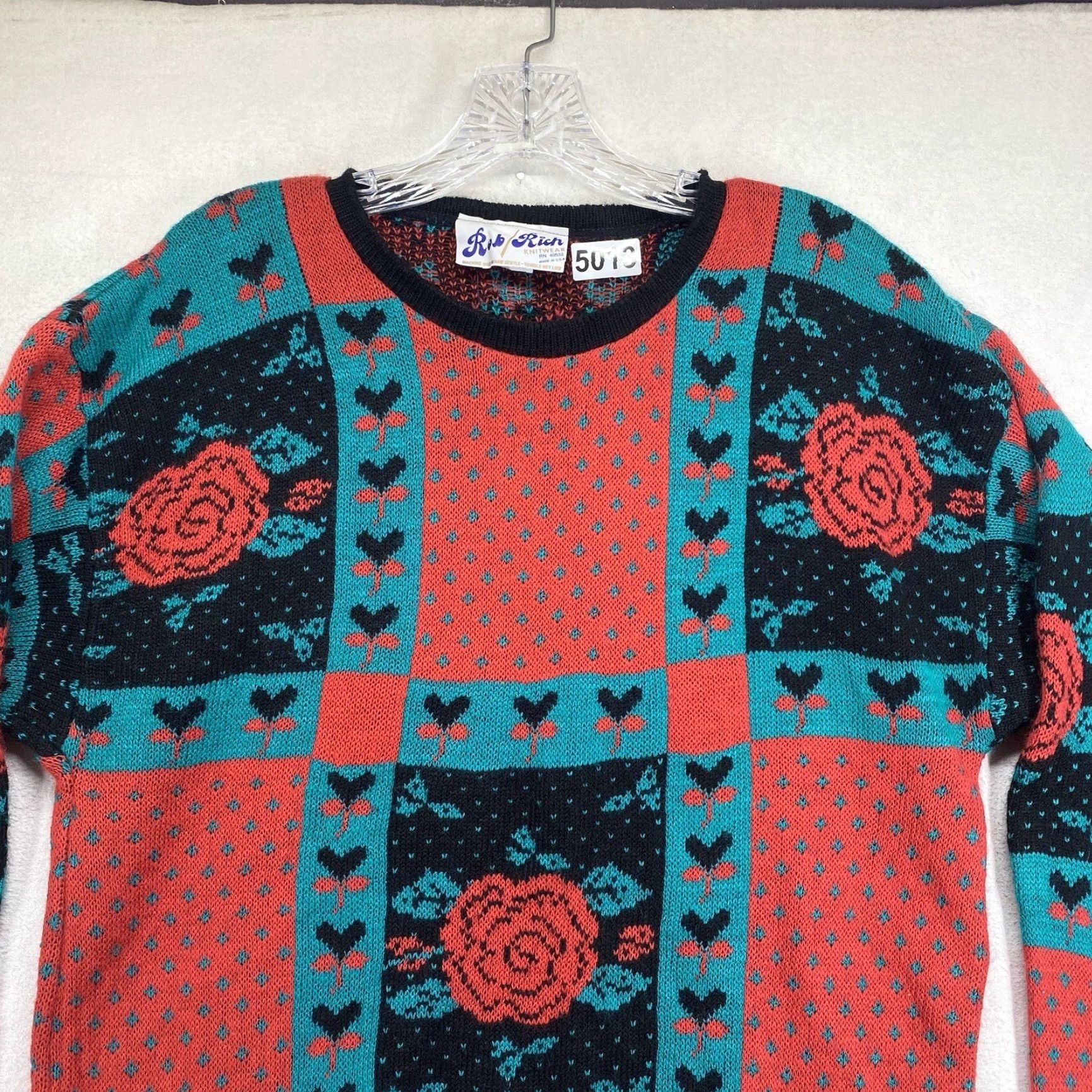 Vintage VINTAGE Rob Rich Women's Sweater Floral Roses 1980s Oversized Acrylic Casual Medium EUC Size M / US 6-8 / IT 42-44 - 3 Thumbnail
