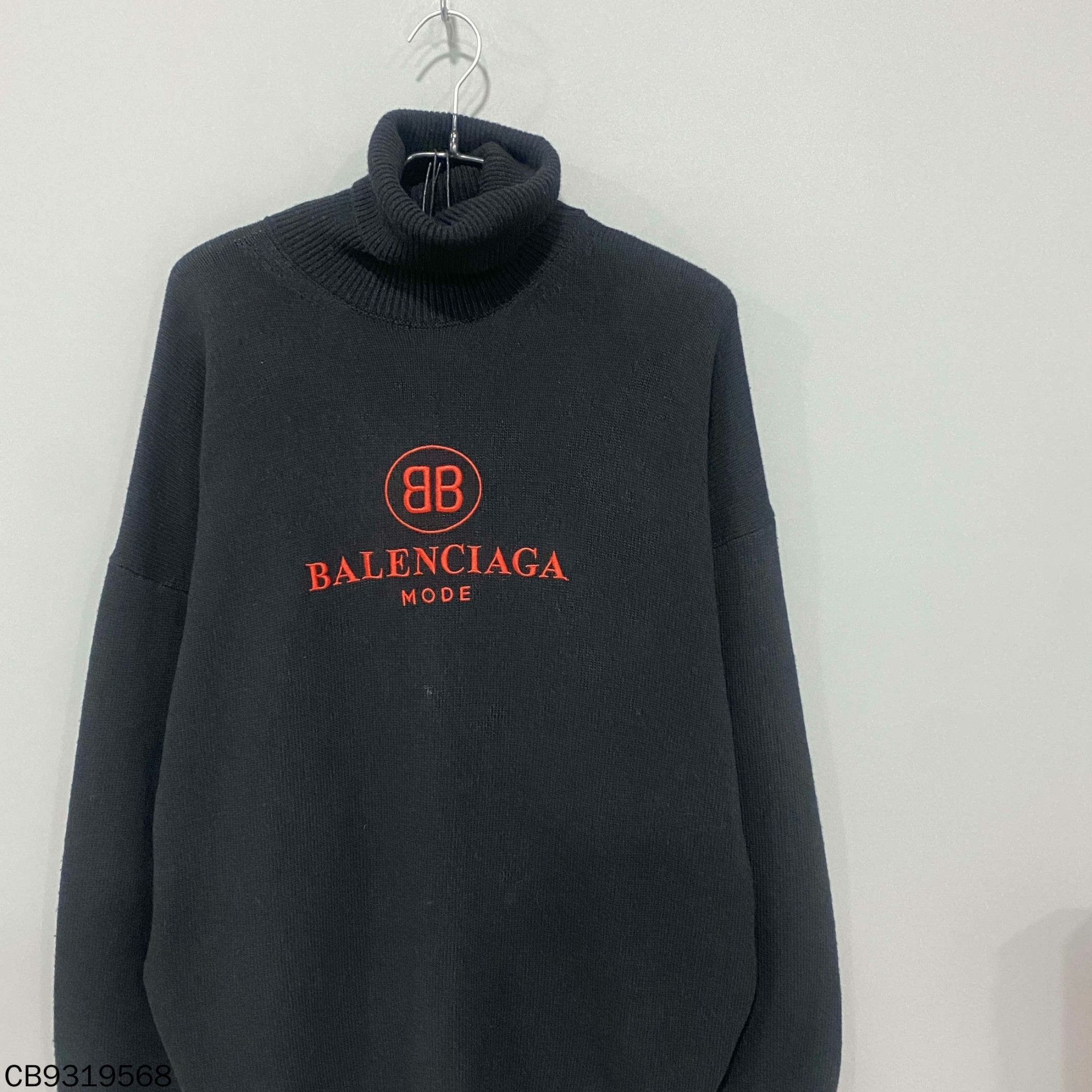 Balenciaga Balenciaga Embroidered Sweater 37 Men Size US S / EU 44-46 / 1 - 1 Thumbnail