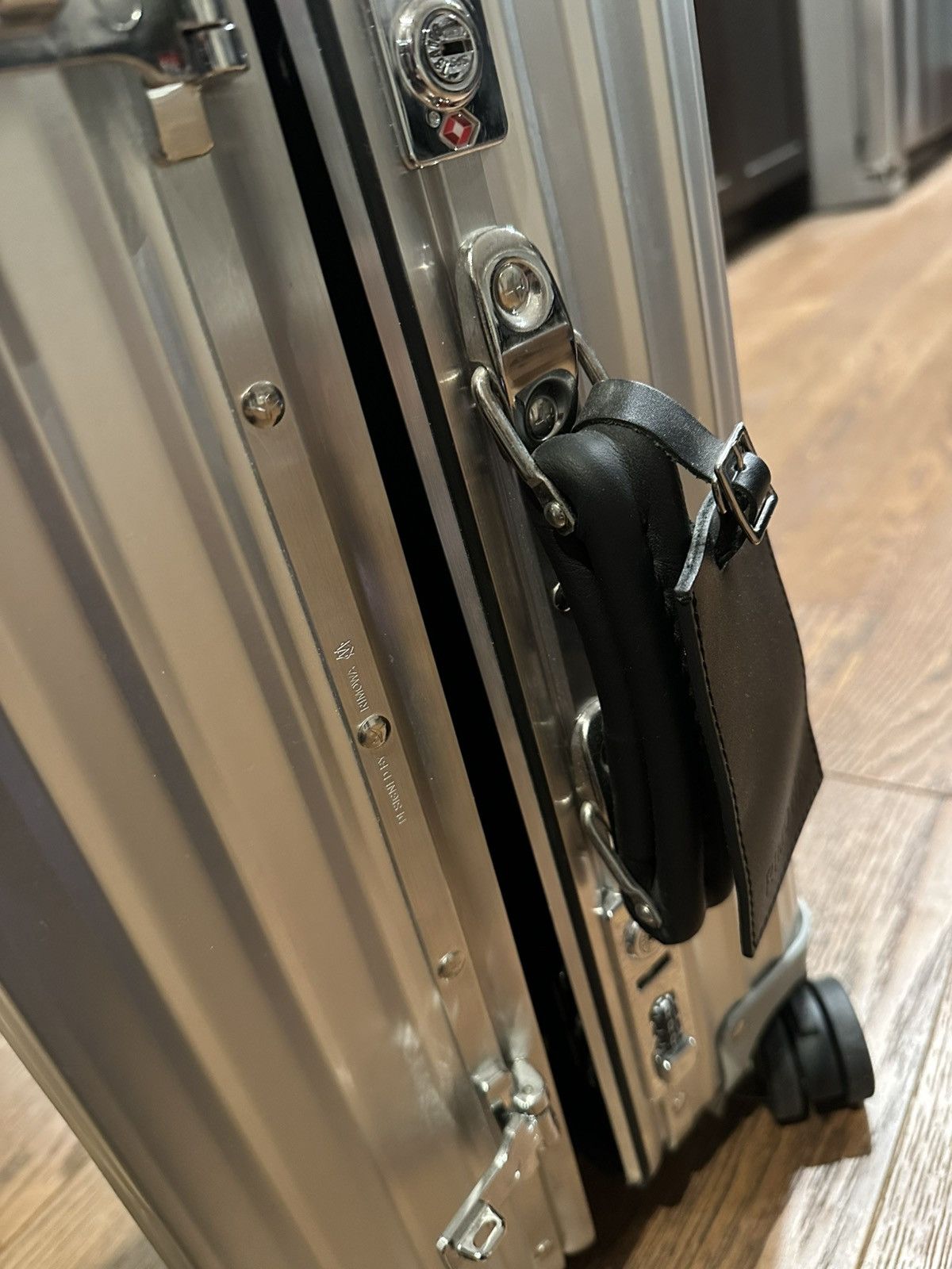 Rimowa Rimowa Aluminum Classic Cabin Carry On Silver Suitcase Size ONE SIZE - 8 Thumbnail