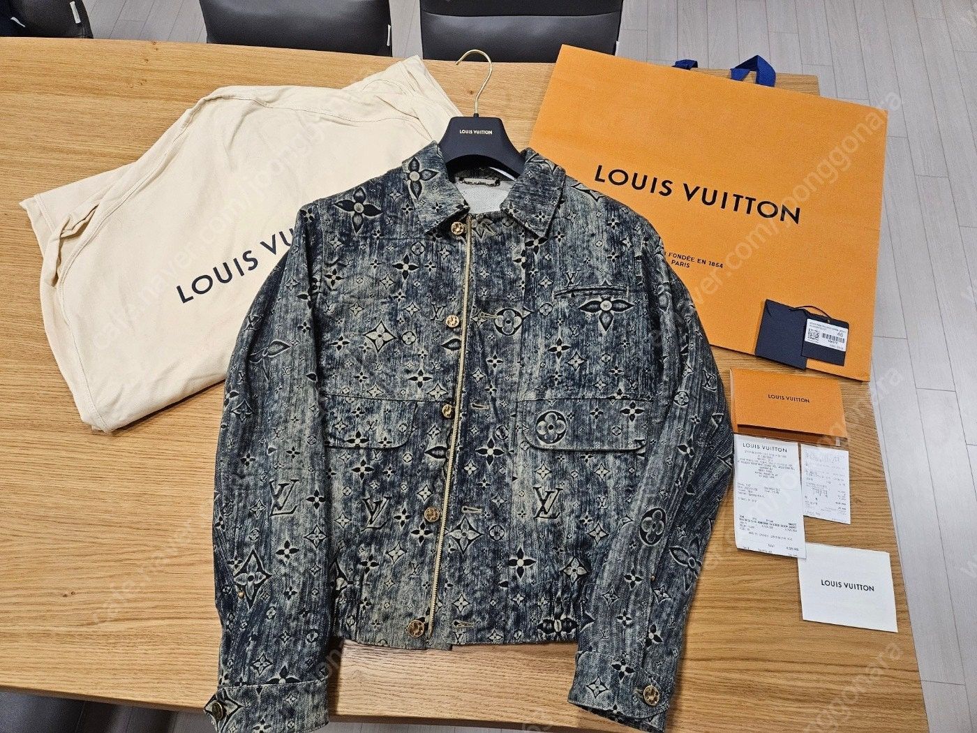 Louis Vuitton 22FW monogrammed denim tracker 46size