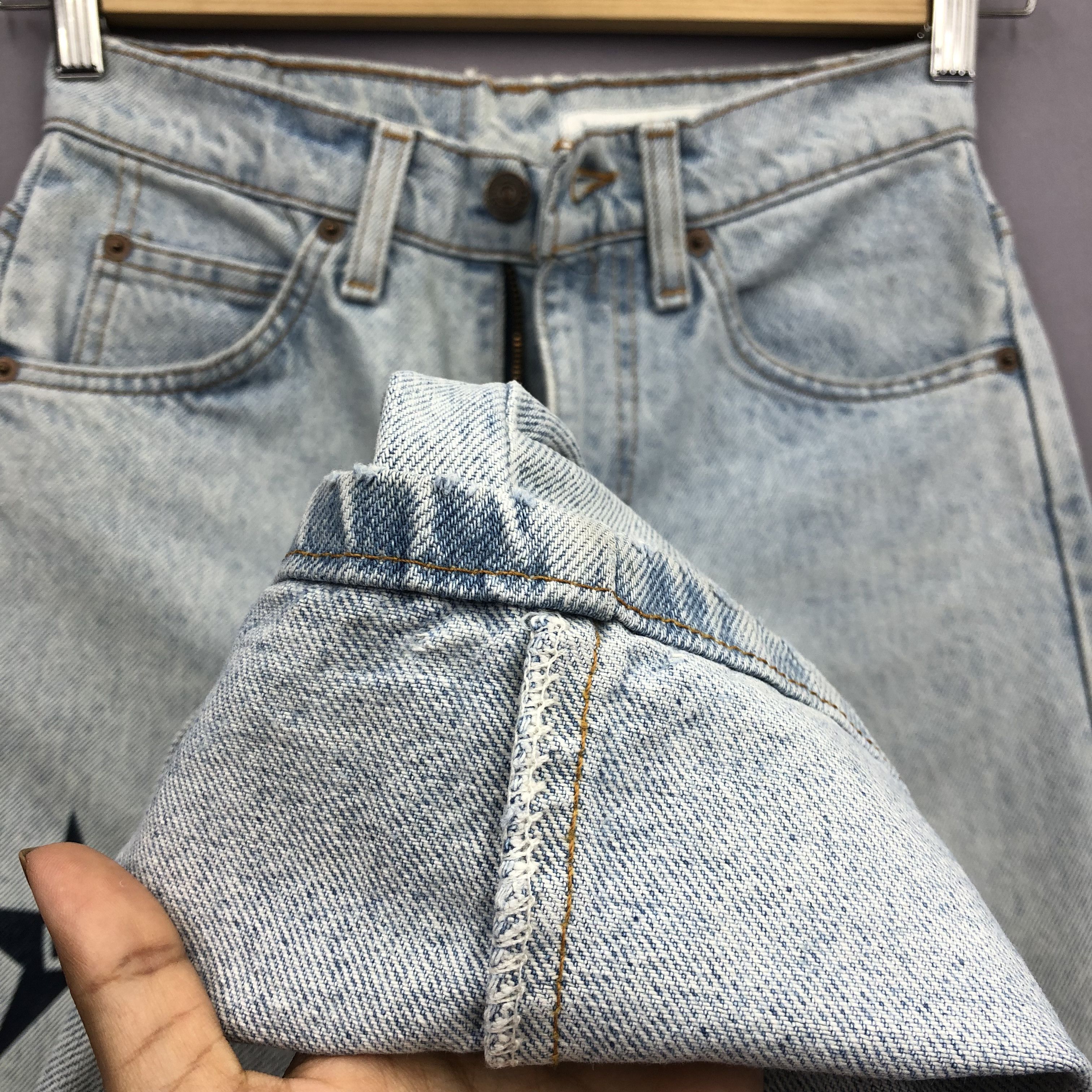 Levi's 90s Levis 505 X Yokohama F Marinos Jeans Light Wash Denim Size 26" / US 2 / IT 38 - 7 Thumbnail