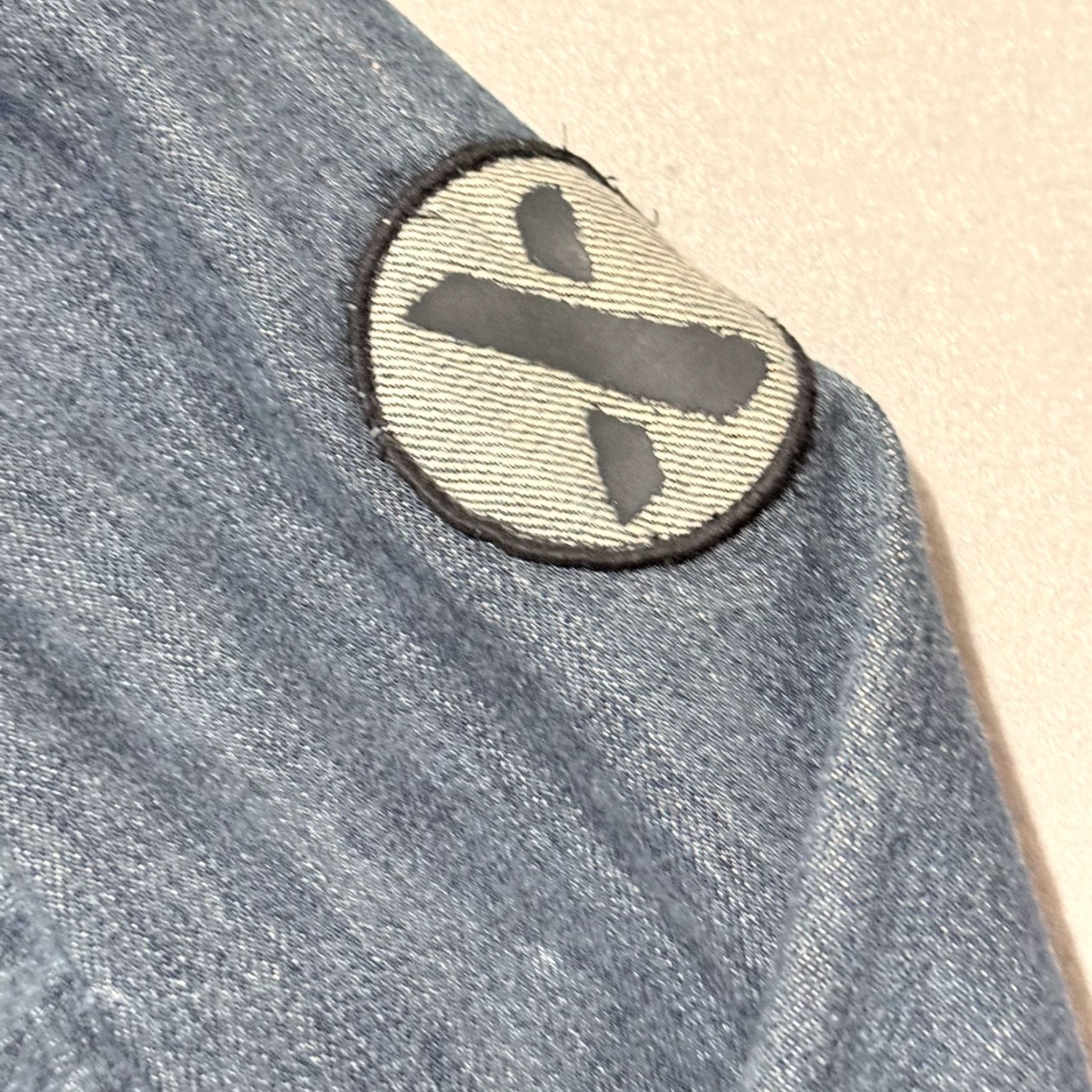 Armani Exchange Armani Exchange Jacket Blue Women's Large Denim Trucker Collared Patchwork/Logo Button Vintage? No Size L / US 10 / IT 46 - 6 Thumbnail