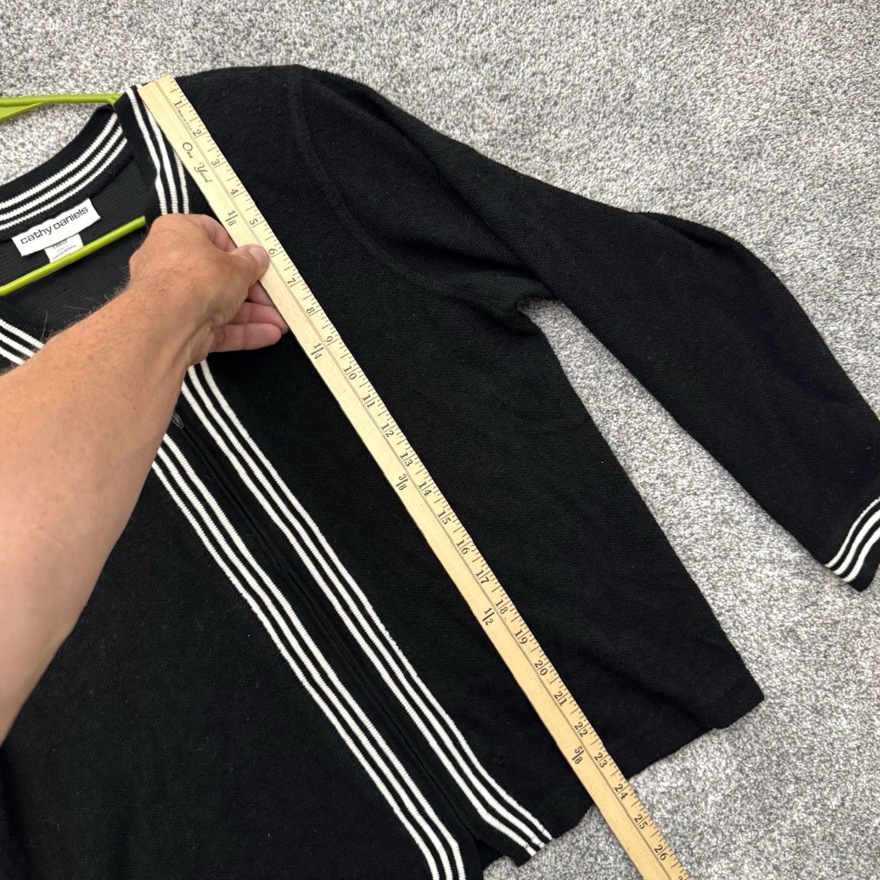 Vintage VINTAGE Cathy Daniels Full Zip Sweater Large Womens Knit Black 90s Y2K Preppy Office Grandmacore Winter Fall Womens Size L / US 10 / IT 46 - 2 Thumbnail