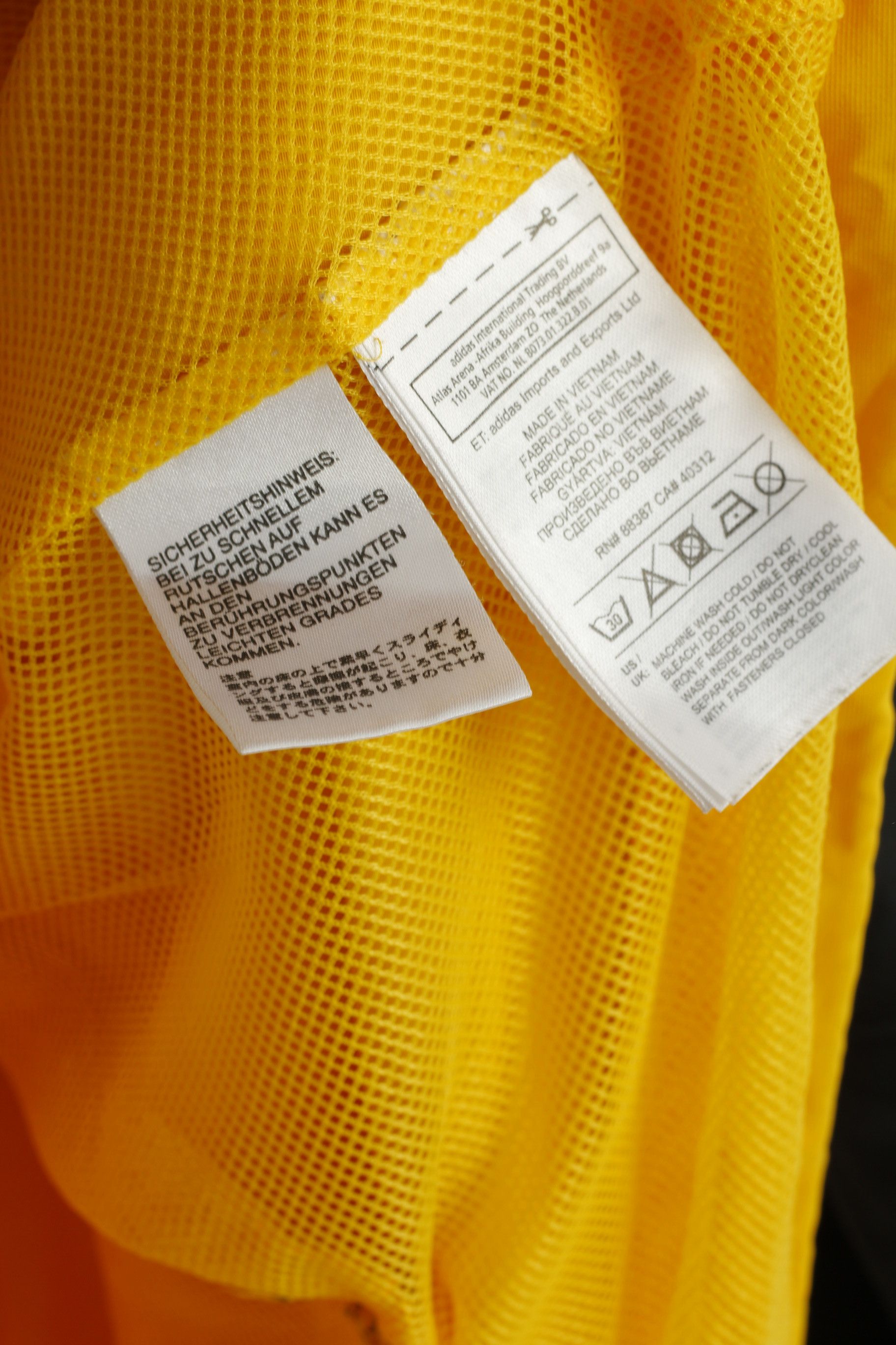 Adidas Adidas Men 50/52 XL Jacket Yellow Dortmund #29 8830 Size US XL / EU 56 / 4 - 7 Thumbnail