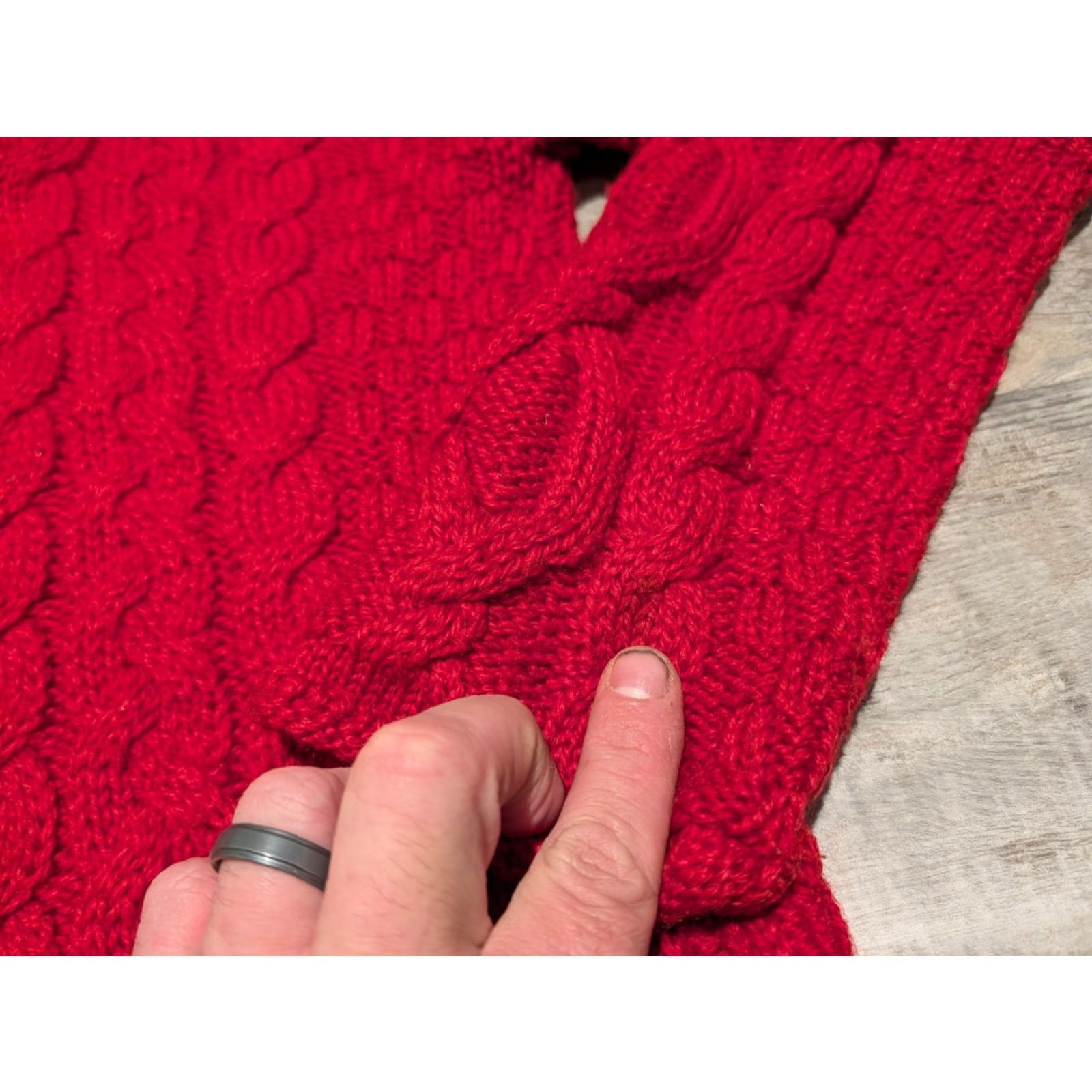 Vintage VINTAGE Inis Crafts 100% Merino Wool Turtleneck Sweater Women Red Cable Knit XS/S? Size S / US 4 / IT 40 - 6 Thumbnail