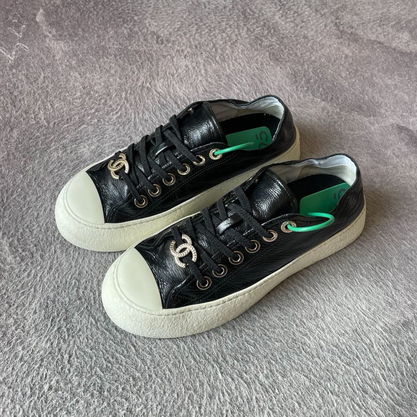 Chanel Chanel Black Lowtop Sneakers S Women Size US 6 / IT 36 - 1 Thumbnail