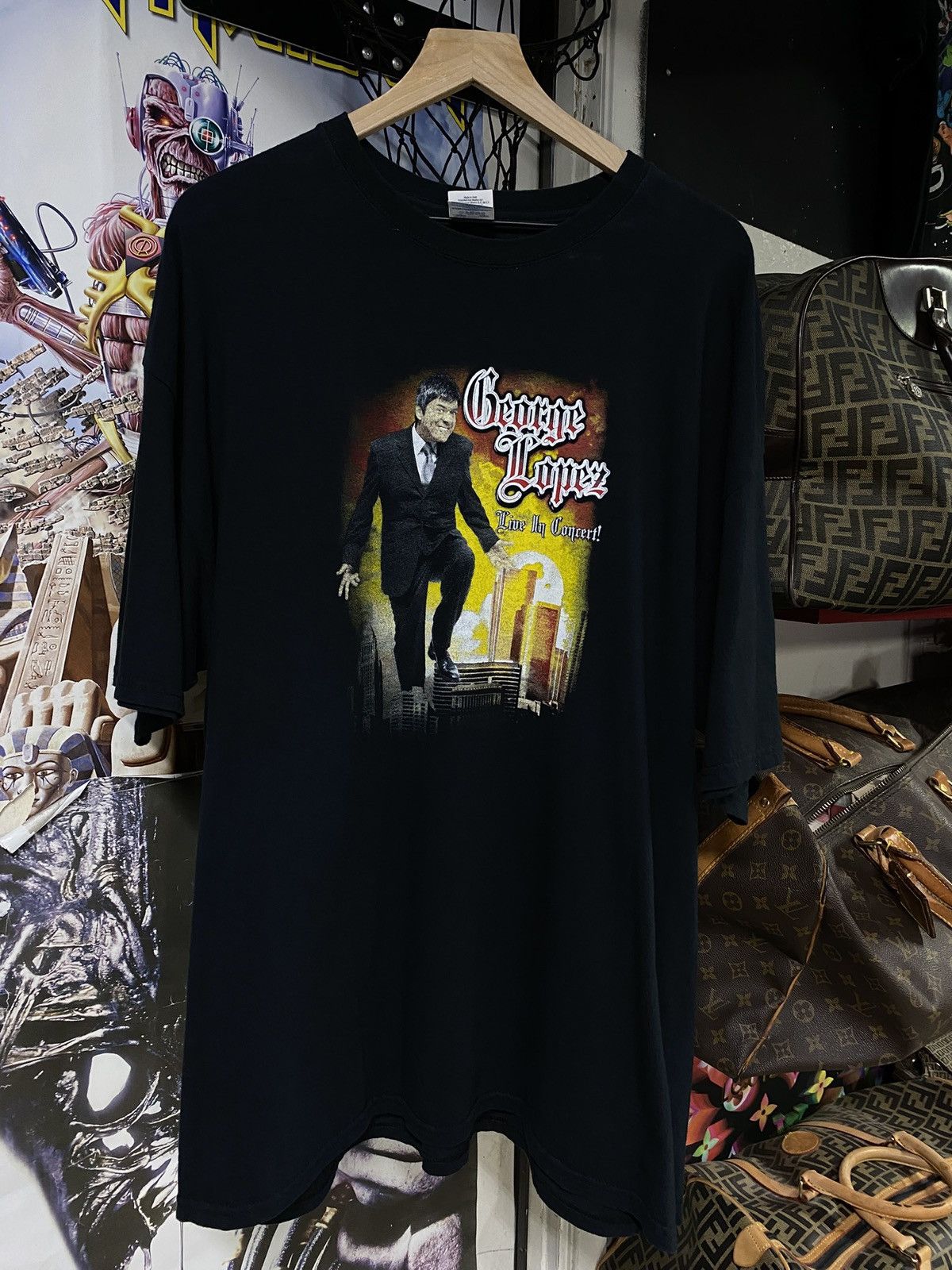 Vintage Vintage 00’ George Lopez Tour T-Shirt Size 2XL Size US XXL / EU 58 / 5 - 1 Thumbnail