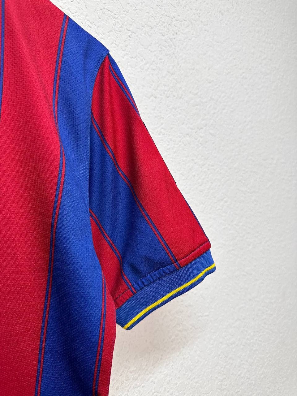 Nike FC Barcelona 2009–10 Home Jersey Piqué #3 Nike Era Champion Size US S / EU 44-46 / 1 - 11 Thumbnail