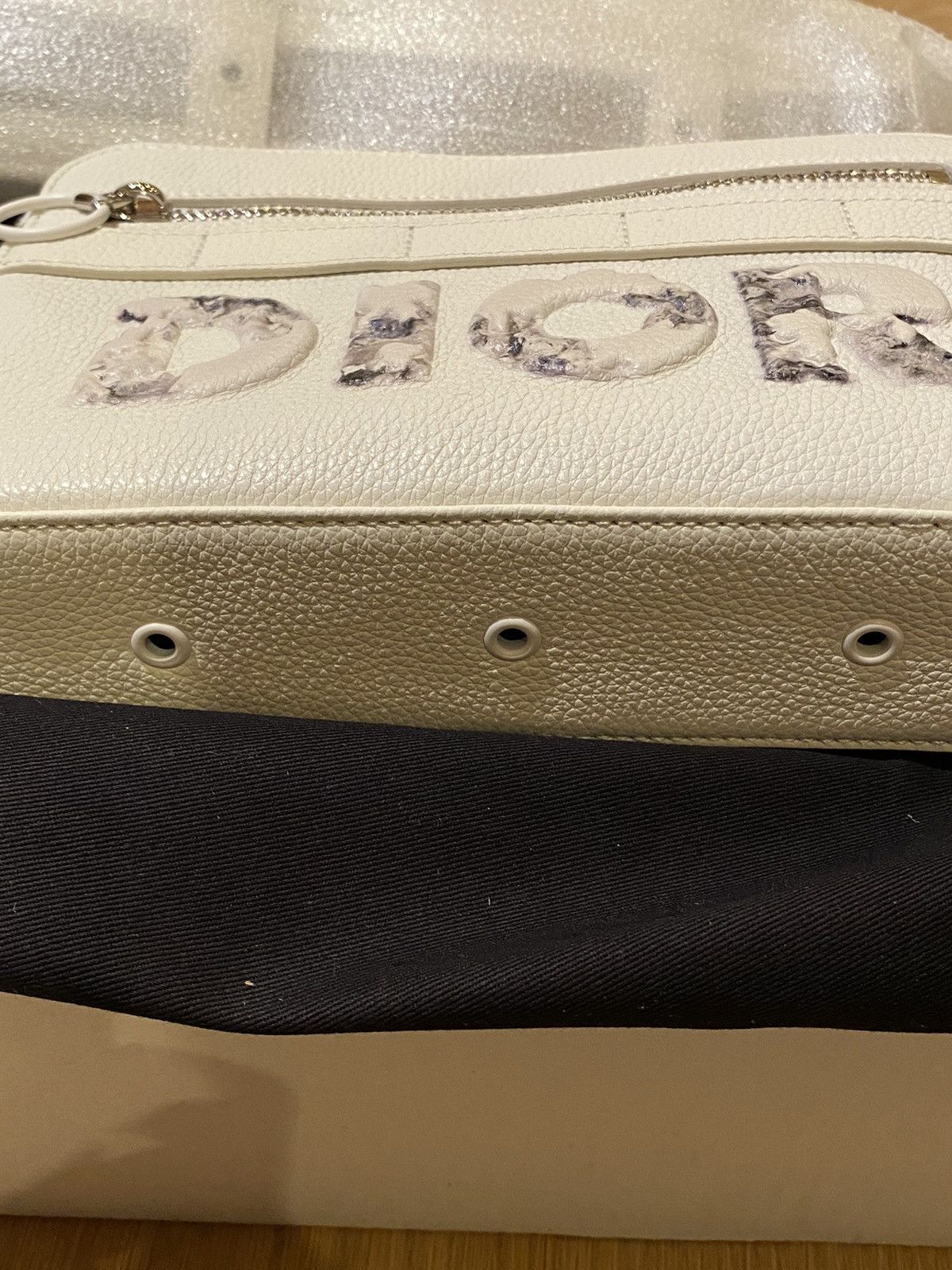 Daniel Arsham × Dior Dior x Daniel Arsham Saddle Pouch Calfskin Size ONE SIZE - 8 Thumbnail