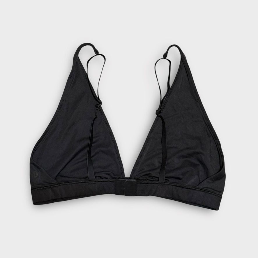 Lululemon Lululemon Wundermost Nulu Triangle Bralette 2 A–D Black EUC Size ONE SIZE - 5 Thumbnail