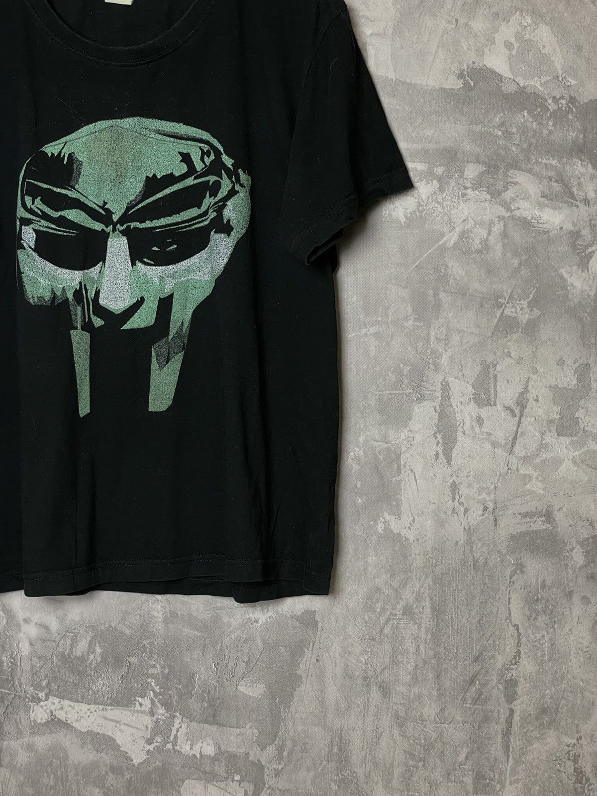 Band Tees × Vintage Vintage MF Doom Mad Villain Tshirt Size US S / EU 44-46 / 1 - 4 Thumbnail