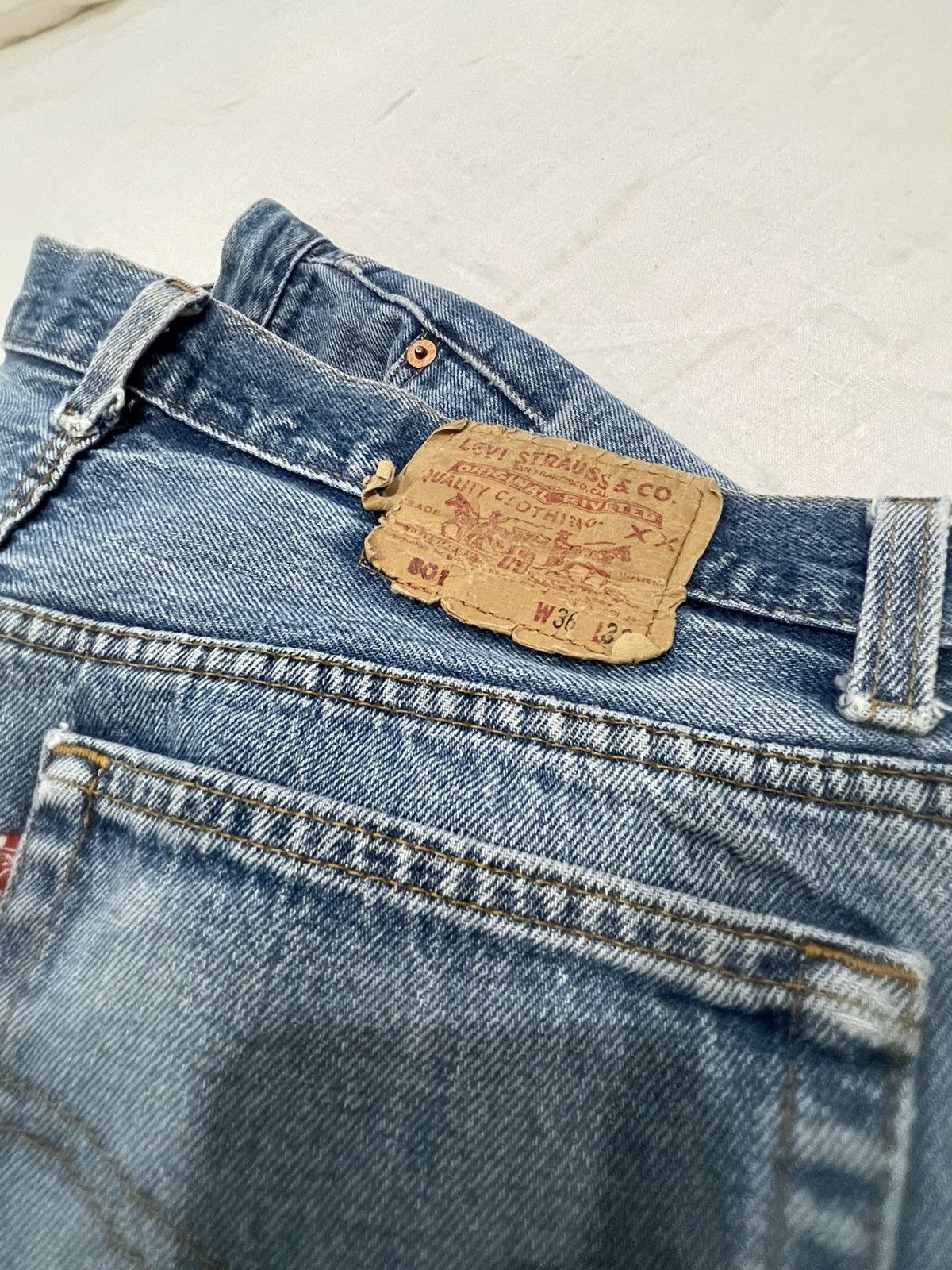 Levi's Vintage Clothing • 1989 LEVIS 501• Size US 36 / EU 52 - 3 Thumbnail