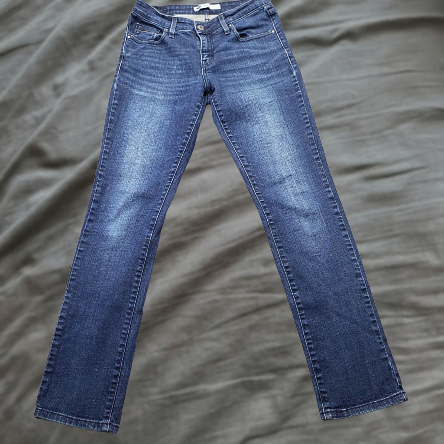 Levi's Levi's Skinny Jeans Womens Size 27 Navy Denim Mid Rise 5-Pocket Design Jeans Women Size 27" / US 4 / IT 40 - 1 Thumbnail
