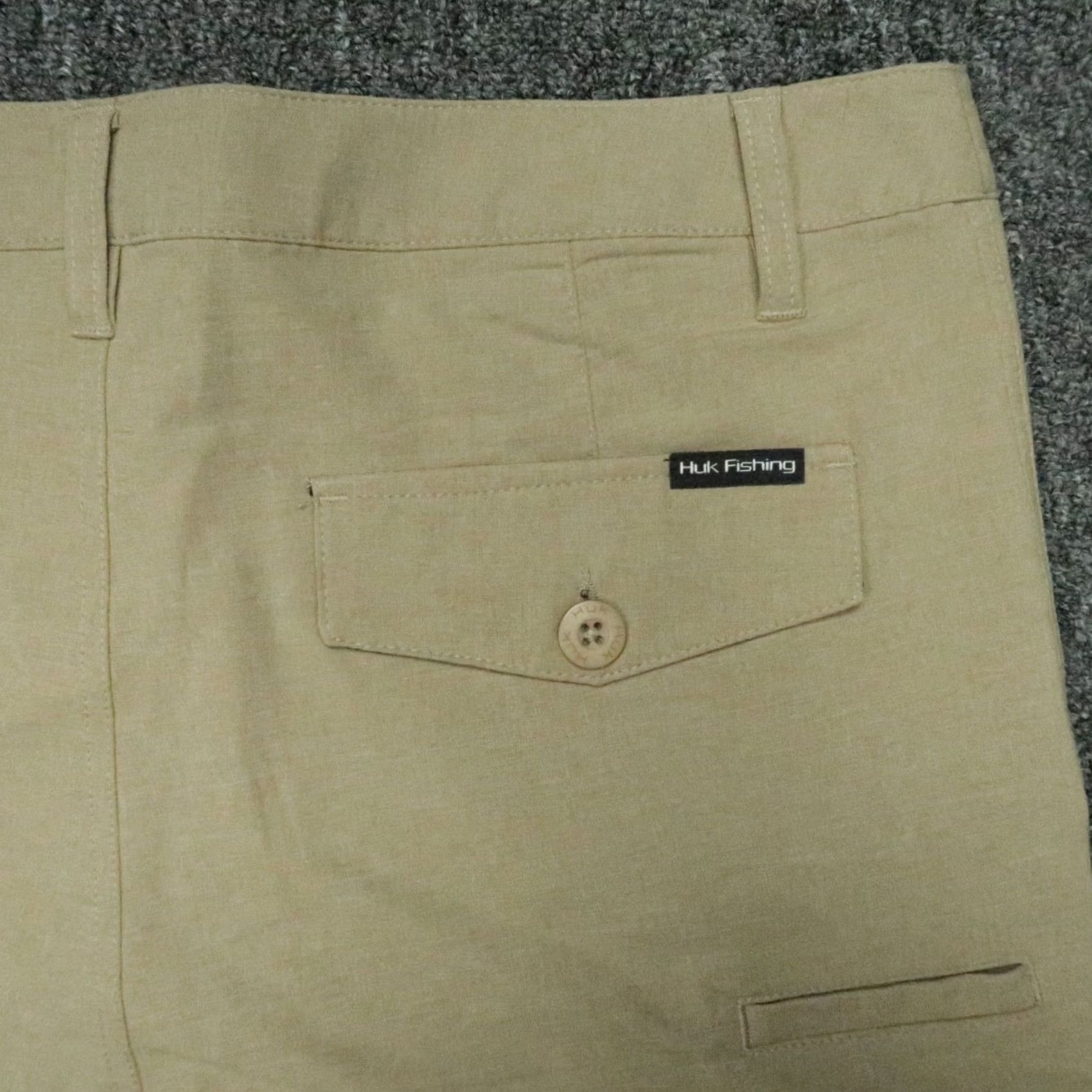 Vintage Huk Shorts Mens 34 Beige Green Chino Pocket Stretch 10in Inseam NWT Regular Waist 34 Beige Mens Size US 34 / EU 50 - 7 Thumbnail