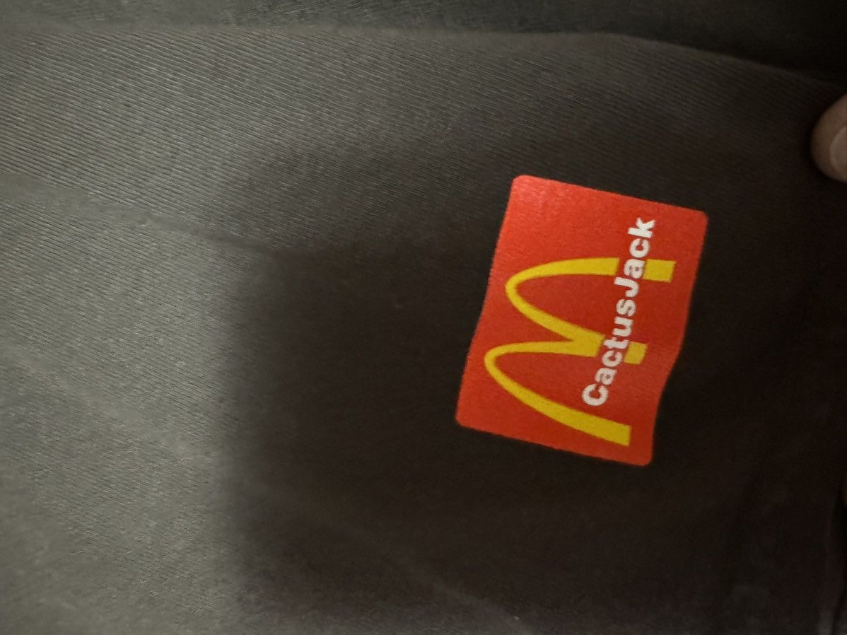 Travis Scott Travis Scott McDonalds Fry Tshirt Size US XXL / EU 58 / 5 - 2 Thumbnail