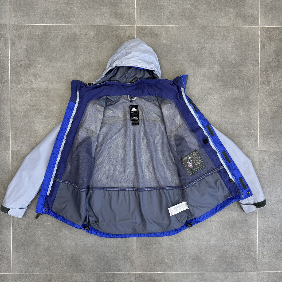 Nike ACG Vintage Nike ACG Storm-Fit Raincoat Jacket Women Y2K Blue Size M / US 6-8 / IT 42-44 - 15 Thumbnail