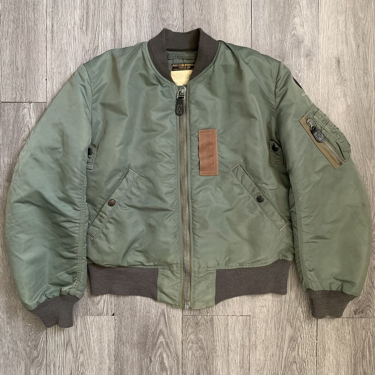 image of Buzz Ricksons x Toyo Enterprises Buzz Rickson's By Toyo Enteprise B-15D Bomber Jacket in Green (Siz