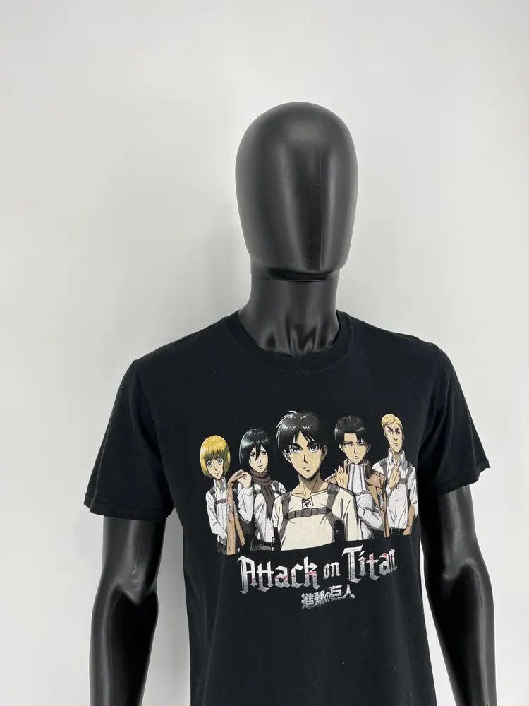 Anime Vintage Y2k Faded Attack on Titan Japanese Anime Tee Size US M / EU 48-50 / 2 - 3 Thumbnail