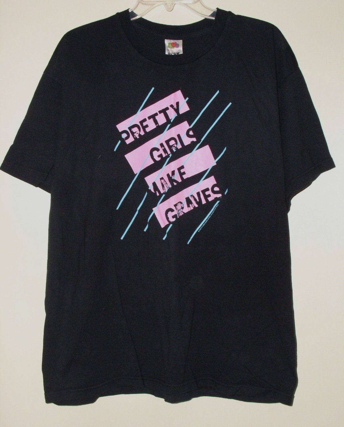 Fruit Of The Loom Pretty Girls Make Graves Concert Tour T Shirt Cinder Block Size US XL / EU 56 / 4 - 1 Thumbnail