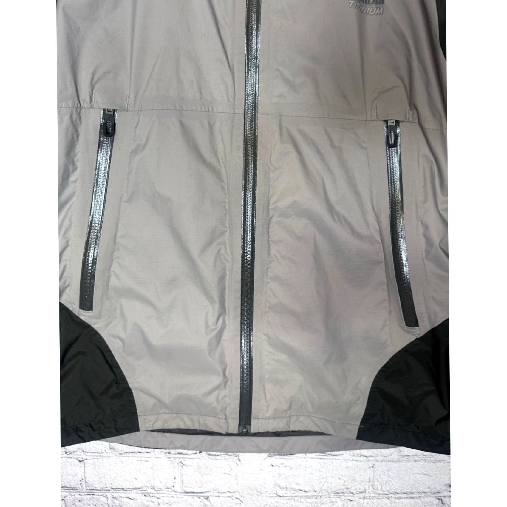 Vintage Columbia Titanium Men's L Interchange Jacket Light Gray Dark Gray Zip Up Size US L / EU 52-54 / 3 - 2 Thumbnail