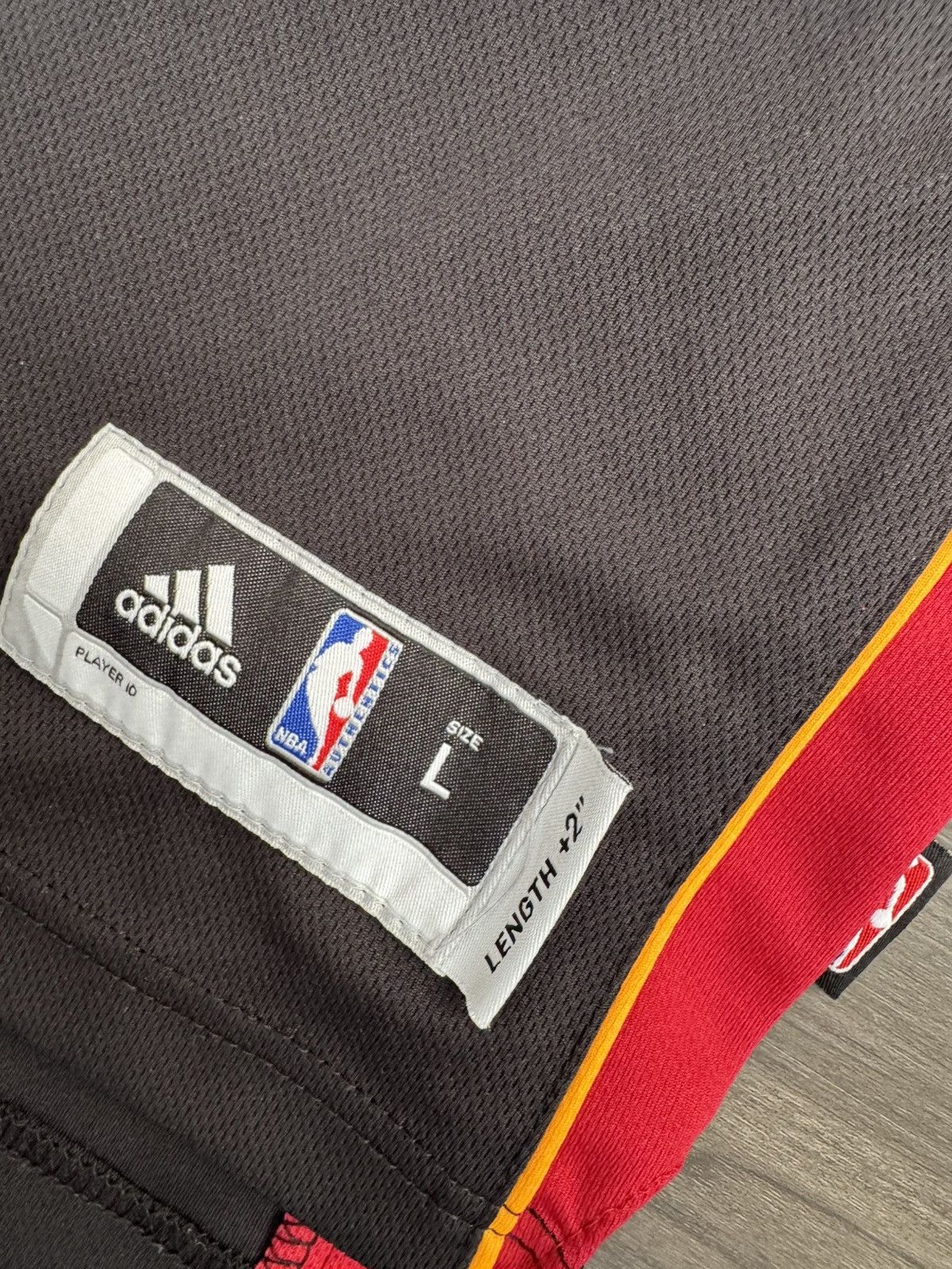 Adidas Dwayne Wade #3 Miami Heat Stitched Black NBA Jersey Sz L +2 Size US L / EU 52-54 / 3 - 2 Thumbnail