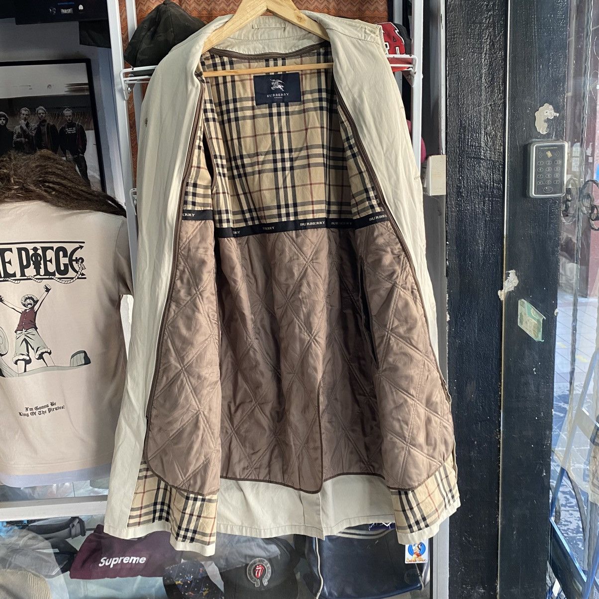 Burberry Vintage Burberrys Single Breasted Trench Coat Beige chekered Size US L / EU 52-54 / 3 - 1 Thumbnail