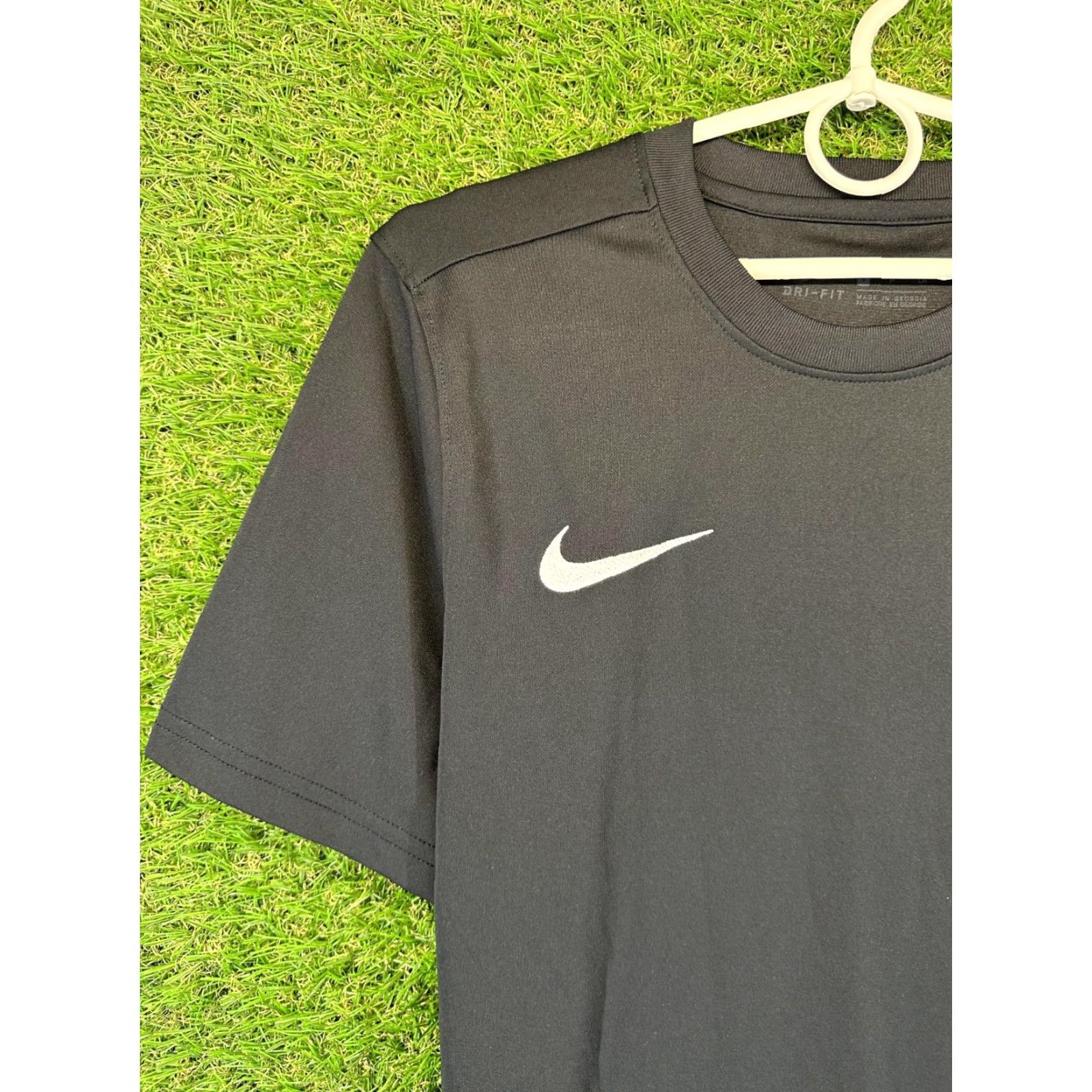Nike NIKE Training Sport Running Mens Shirt Jersey T-Shirt Tee Original Size S Black Short Sleeve Slim Fit 100% Polyester Regular Dept: Men Category: Shirt Size US S / EU 44-46 / 1 - 4 Thumbnail