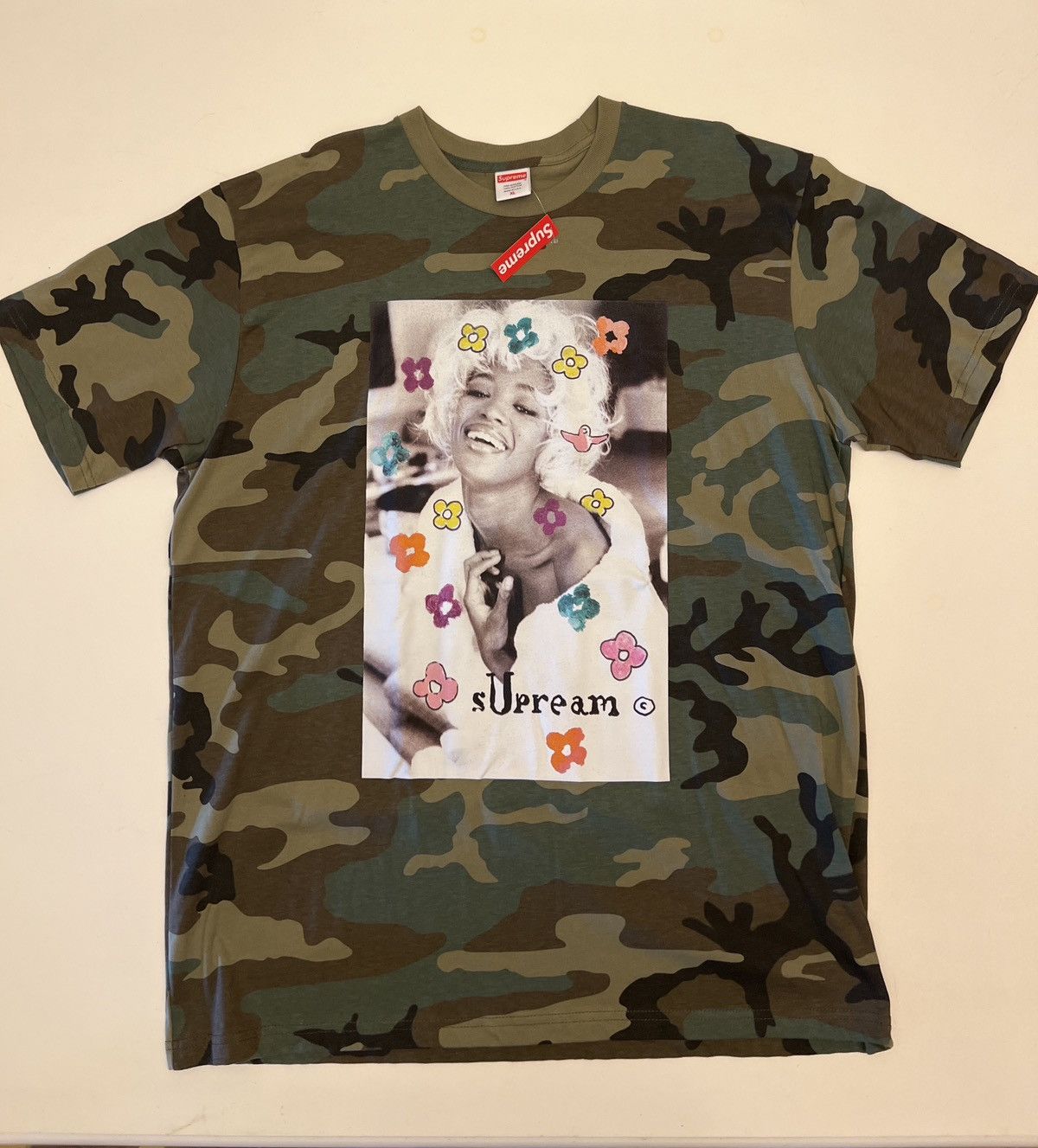 Supreme Supreme Naomi Tee Woodland Camo Size US XL / EU 56 / 4 - 1 Thumbnail