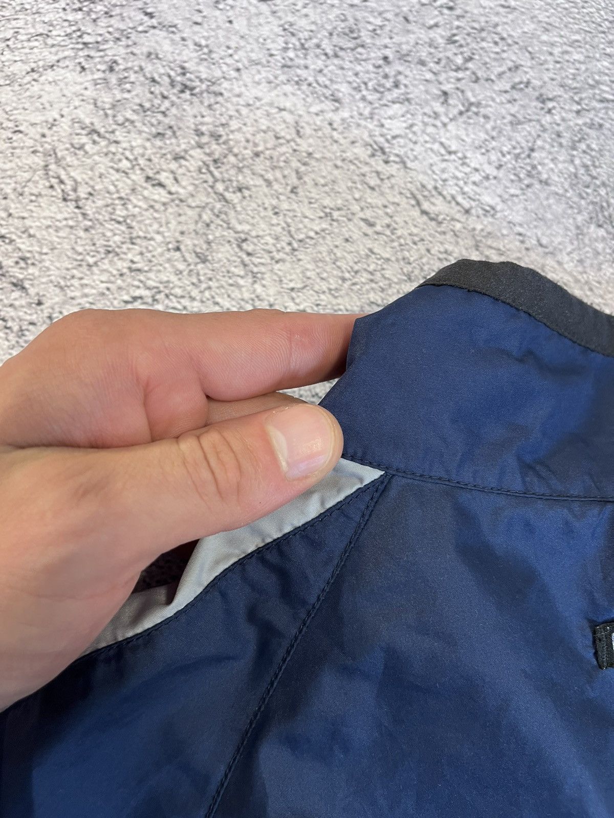 Nike × Vintage Nike Mens Jacket Vintage Light Windbreaker Running Polyester Size US M / EU 48-50 / 2 - 19 Thumbnail