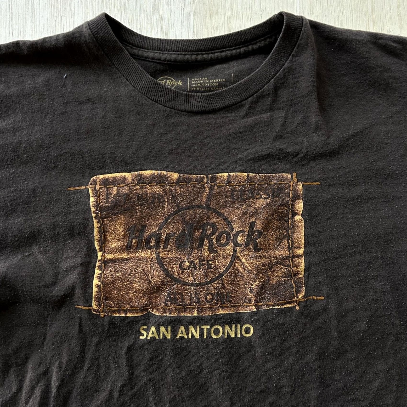 Hard Rock Cafe Hard Rock Cafe Shirt Mens Medium Black San Antonio Graphic Tee T-Shirt Size US M / EU 48-50 / 2 - 2 Thumbnail