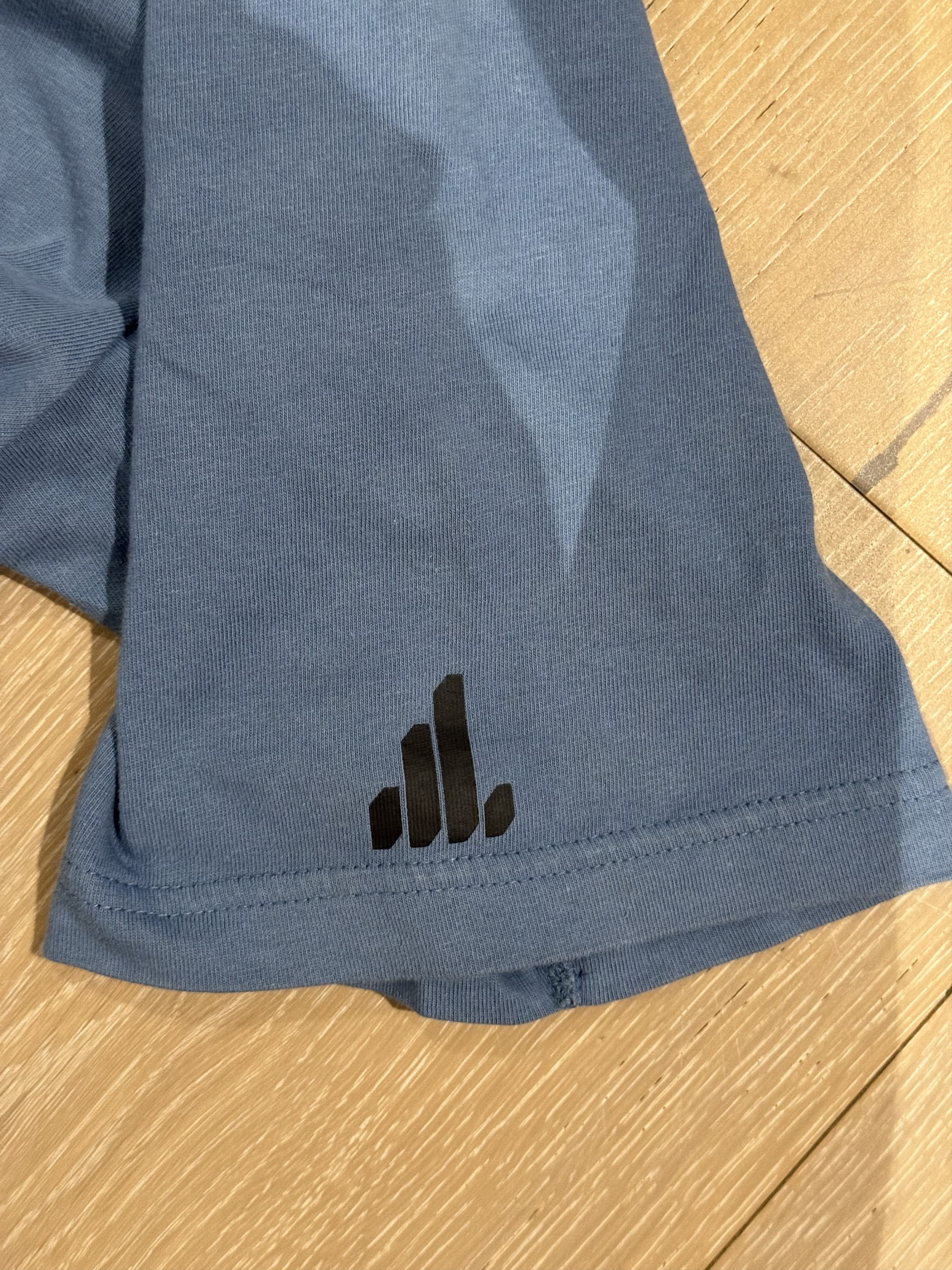 Uniqlo 💚 Uniqlo x New Order x Peter Saville Blue Factory Tee Large Size US L / EU 52-54 / 3 - 6 Thumbnail