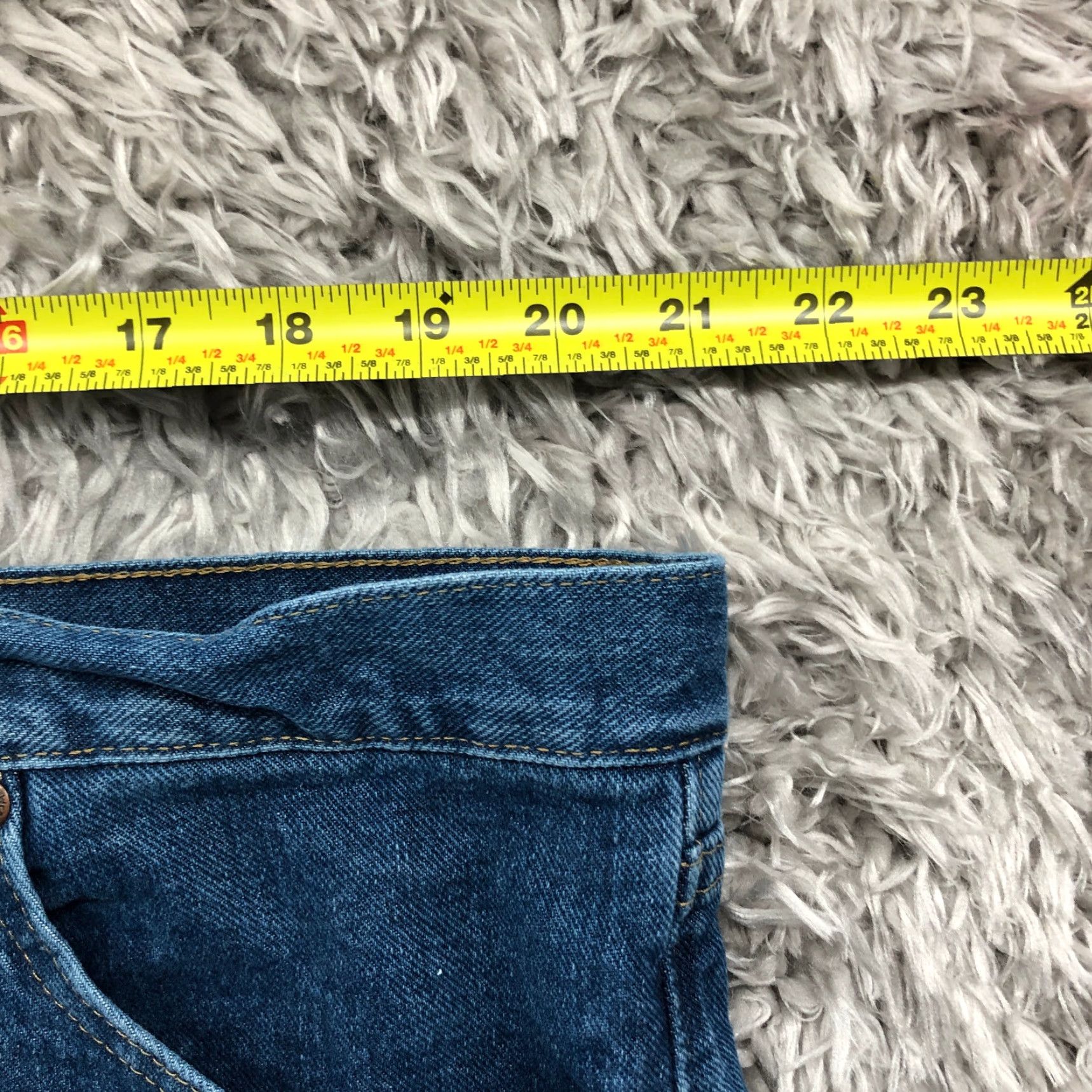 Wrangler Wrangler Shorts Mens 42 Mid Rise Dark Wash Blue Denim 5-Pocket Bermuda Jeans Shorts Size US 42 / EU 58 - 2 Thumbnail