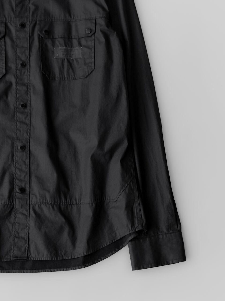 Armani × Armani Exchange Armani Exchange / Black Coated Utility Shirt Size US L / EU 52-54 / 3 - 3 Thumbnail