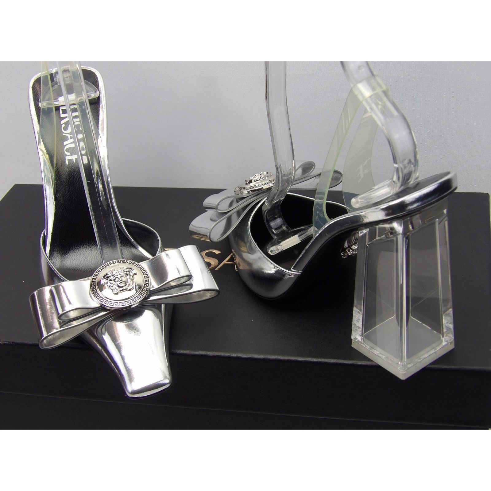 Versace VERSACE SILVER PATENT LEATHER COIN MEDUSA HEAD PUMPS 36 ITA Size US 6 / IT 36 - 3 Thumbnail
