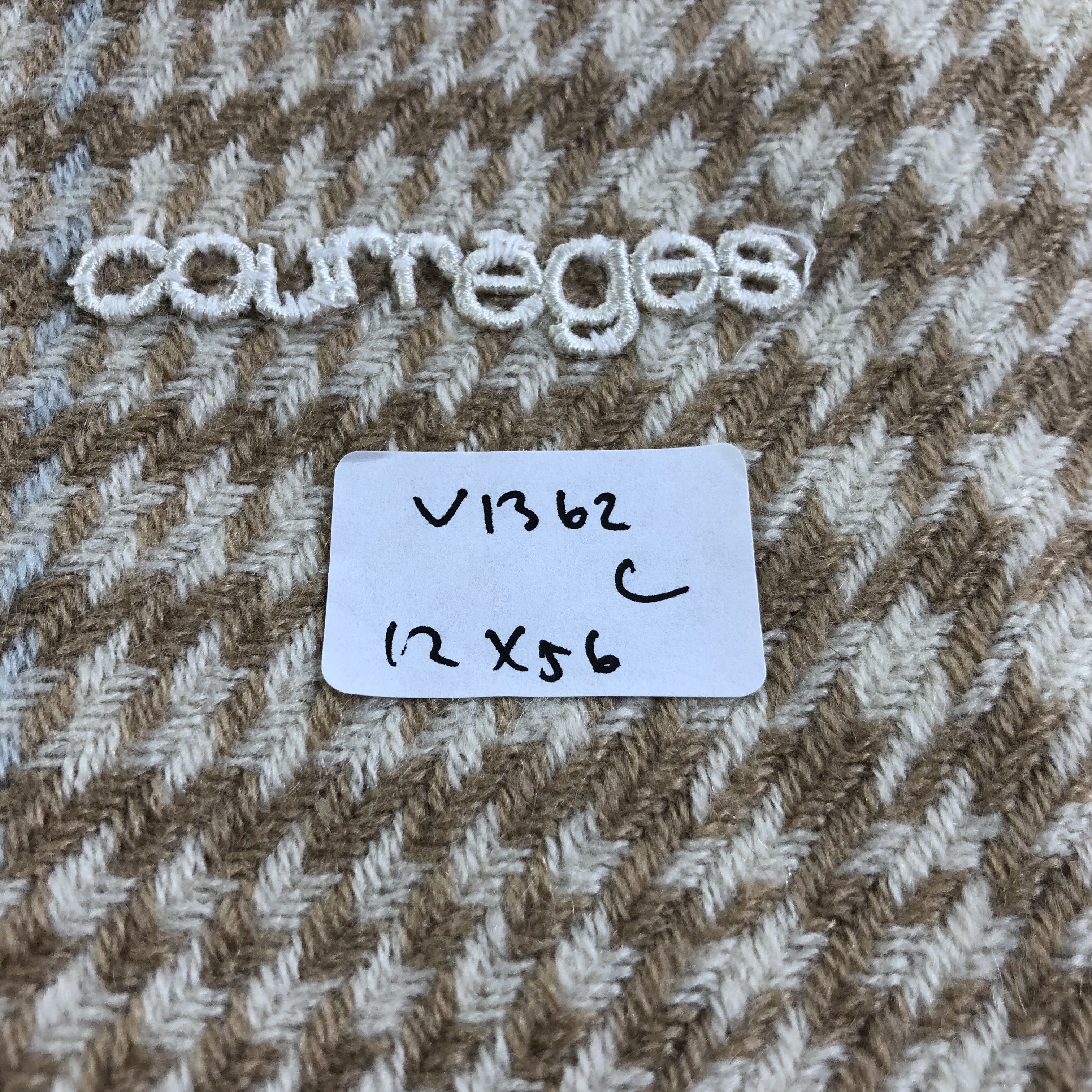 Courreges Courreges Houndstooth Cashmere Scarf Muffler V1362 Size ONE SIZE - 10 Thumbnail