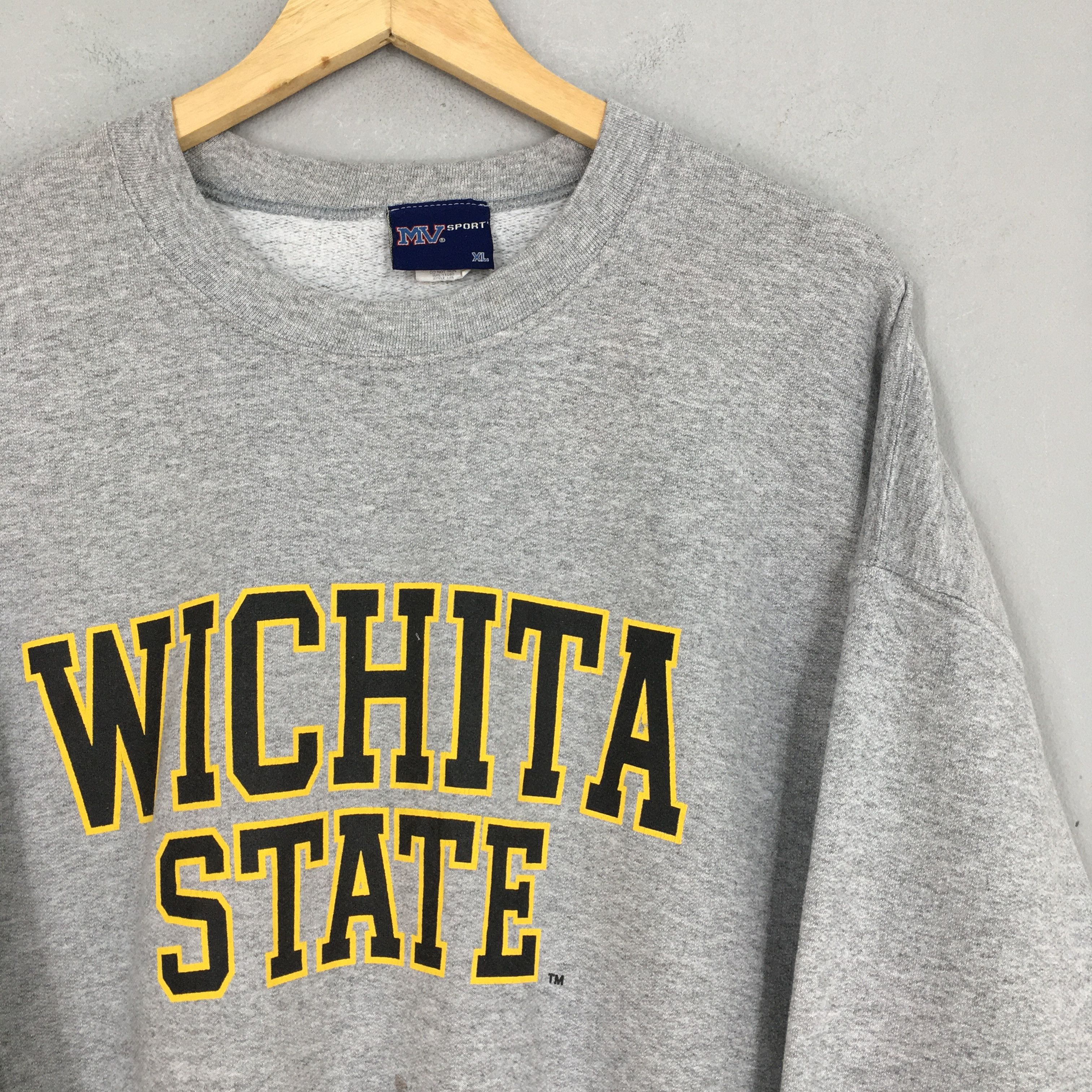 NCAA × Vintage Vintage WVA Wichita State University Jumper XLarge Size US XL / EU 56 / 4 - 2 Thumbnail