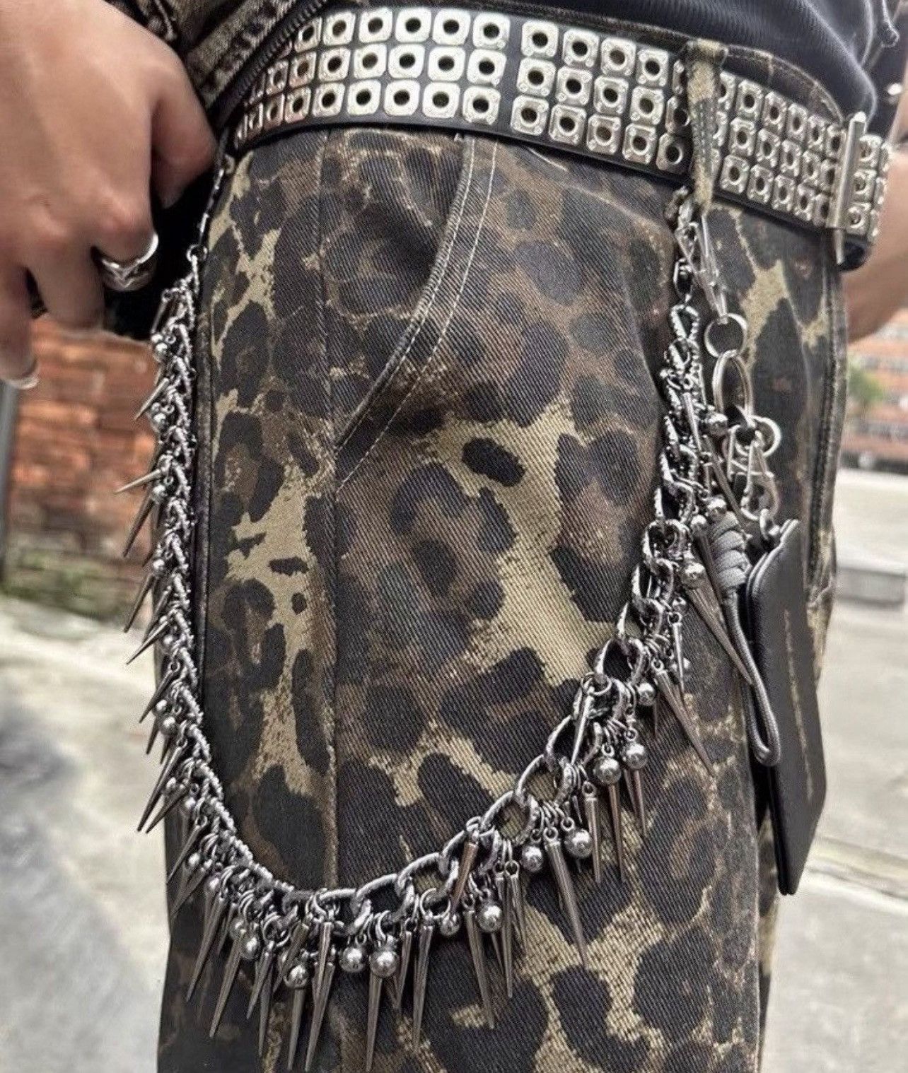 Japanese Brand × Jewelry Retro streetwear punk rivet spike pants pocket chain Size ONE SIZE - 1 Thumbnail