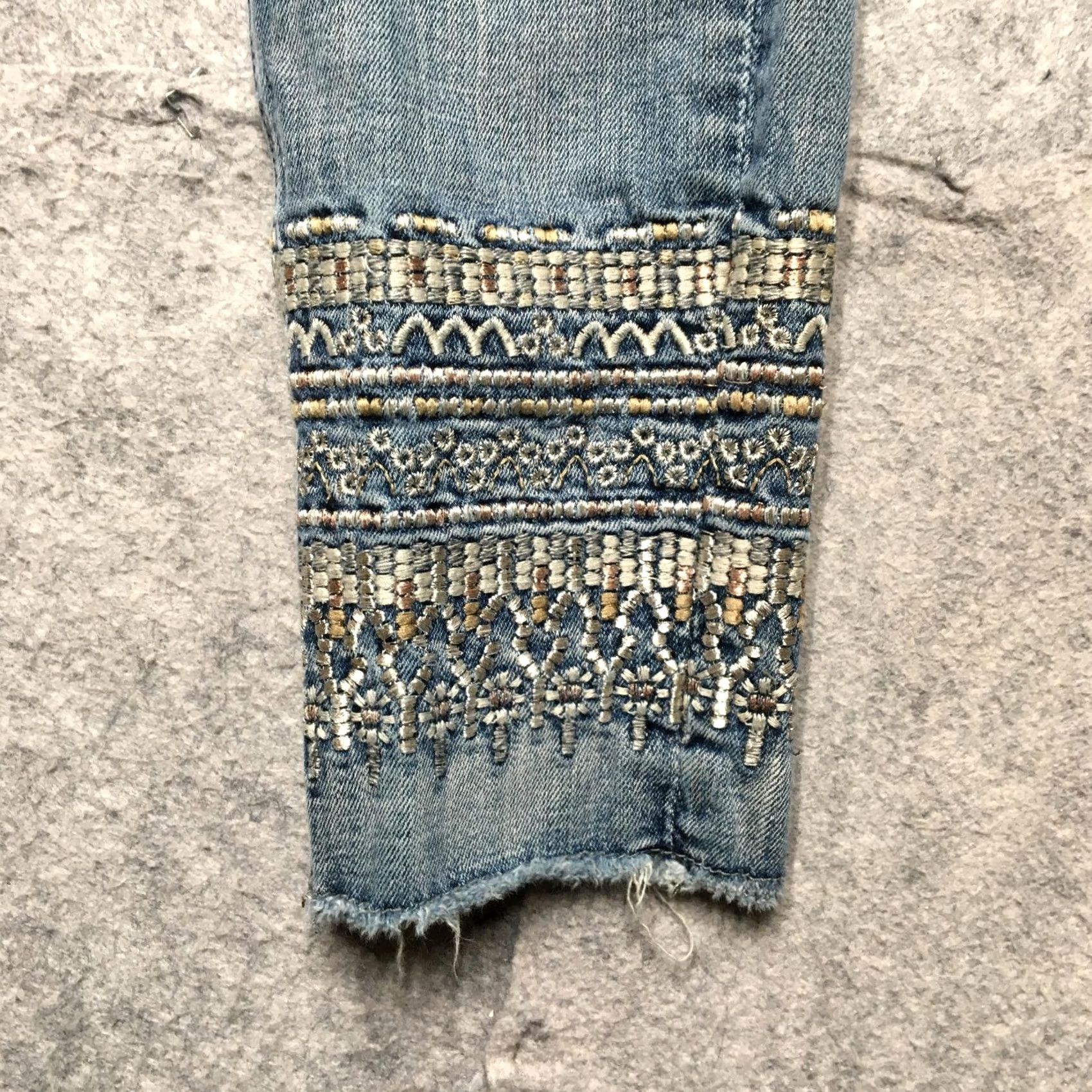 Miss Me VINTAGE Miss Me Jeans Womens 25 Blue Mid Rise Ankle Skinny Embroidered Stretch Size 42" / US 20 - 2 Thumbnail