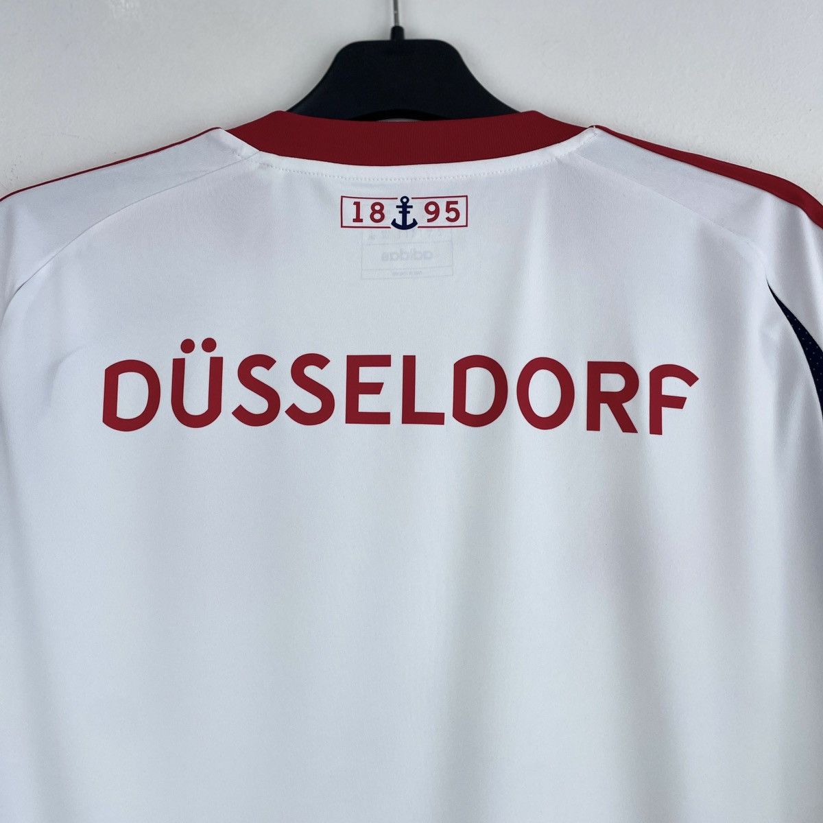 Adidas Fortuna Düsseldorf Away Jersey Shirt Men 2024/2025 size L Size US L / EU 52-54 / 3 - 10 Thumbnail