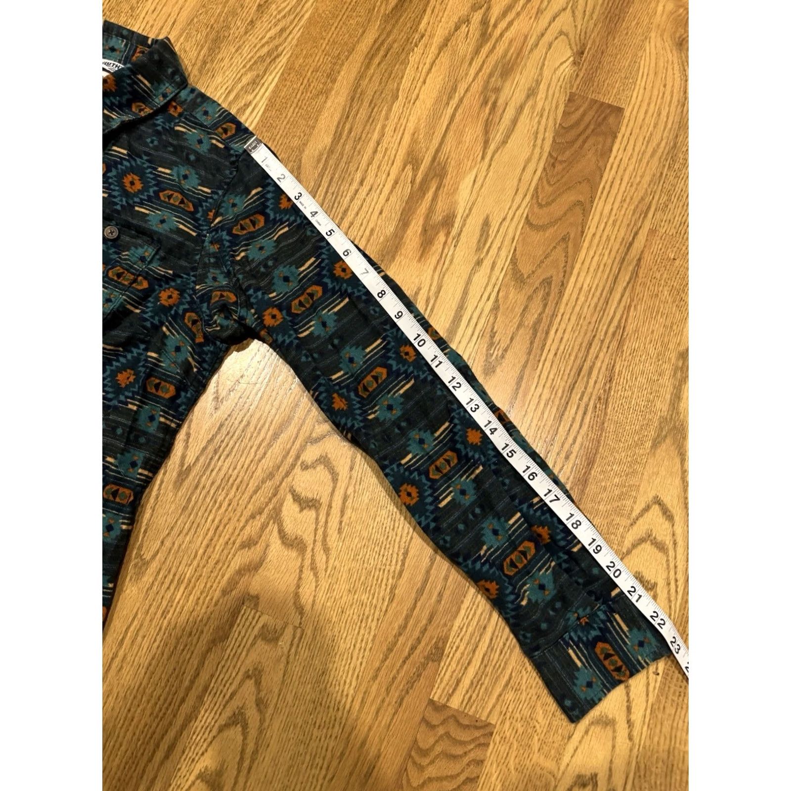 Duluth Trading Company Duluth Trading Shirt Womens S Aztec Southwestern Print Button Flannel Women Size S / US 4 / IT 40 - 5 Thumbnail