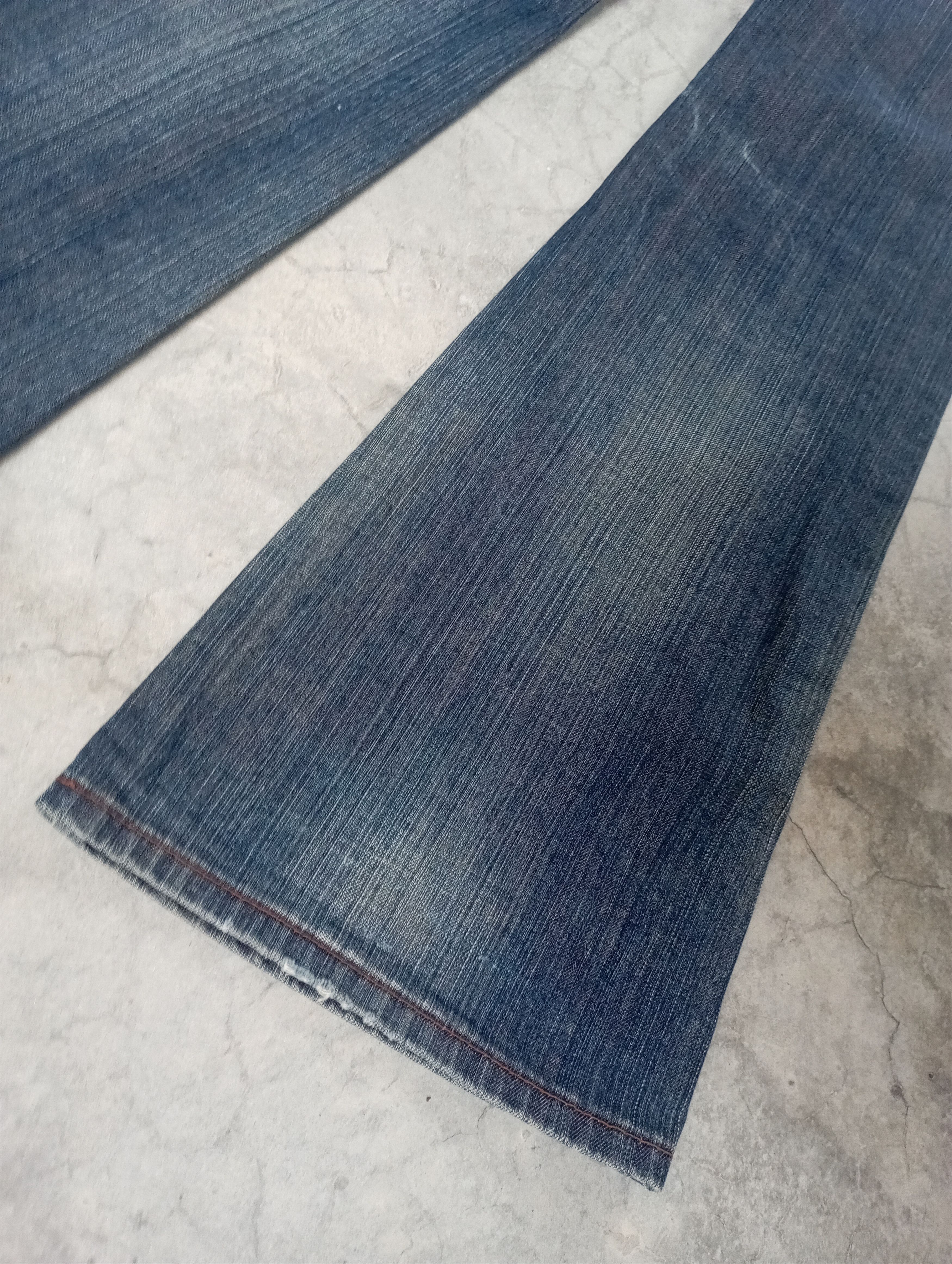 Tornado Mart Super Flare Jeans Made In Japan Mud Rusty LowRise Et Boite Size US 29 - 9 Thumbnail