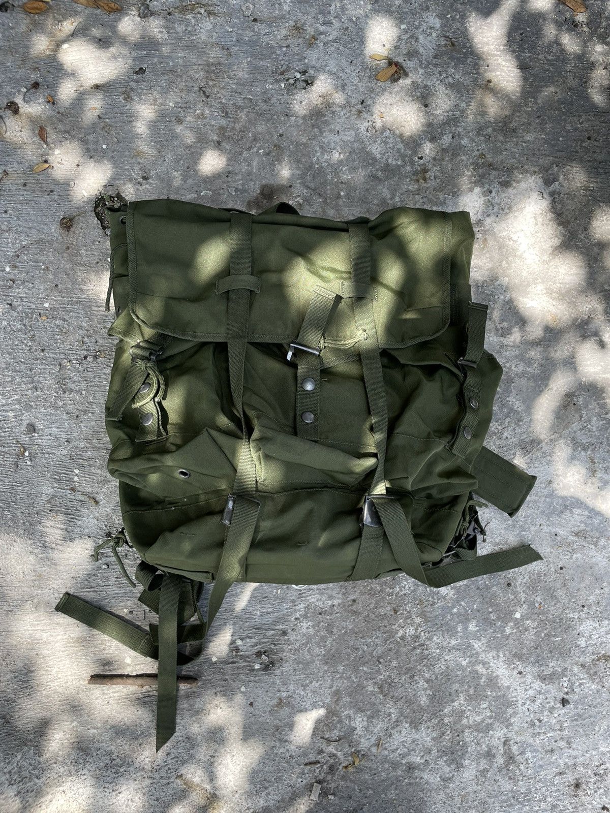 Vintage Vintage Military Bagpack Alice Pack Size ONE SIZE - 1 Thumbnail